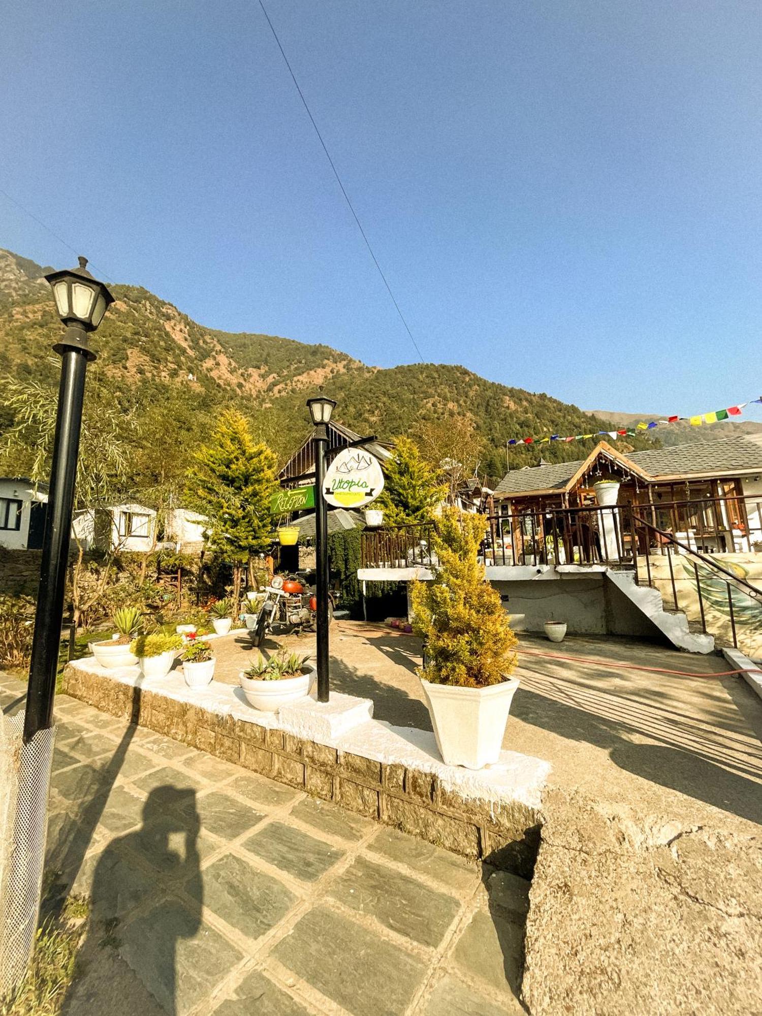 Utopia Dharamkot Mcleodganj Hostel *