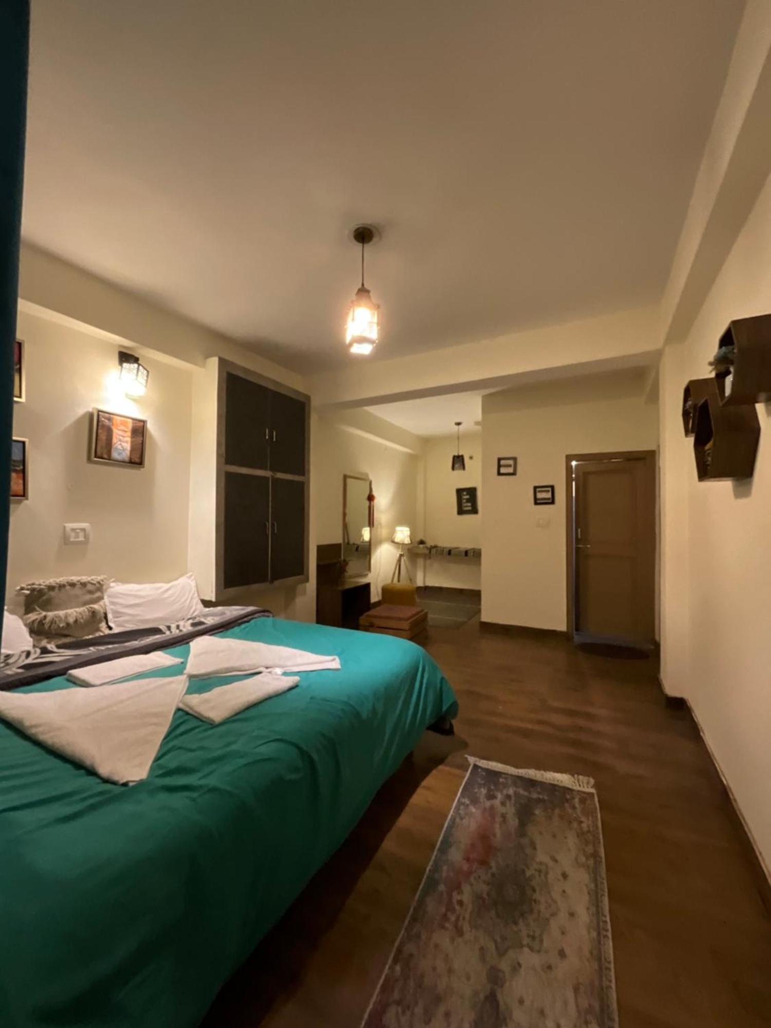 Hostel Utopia Dharamkot Mcleodganj *