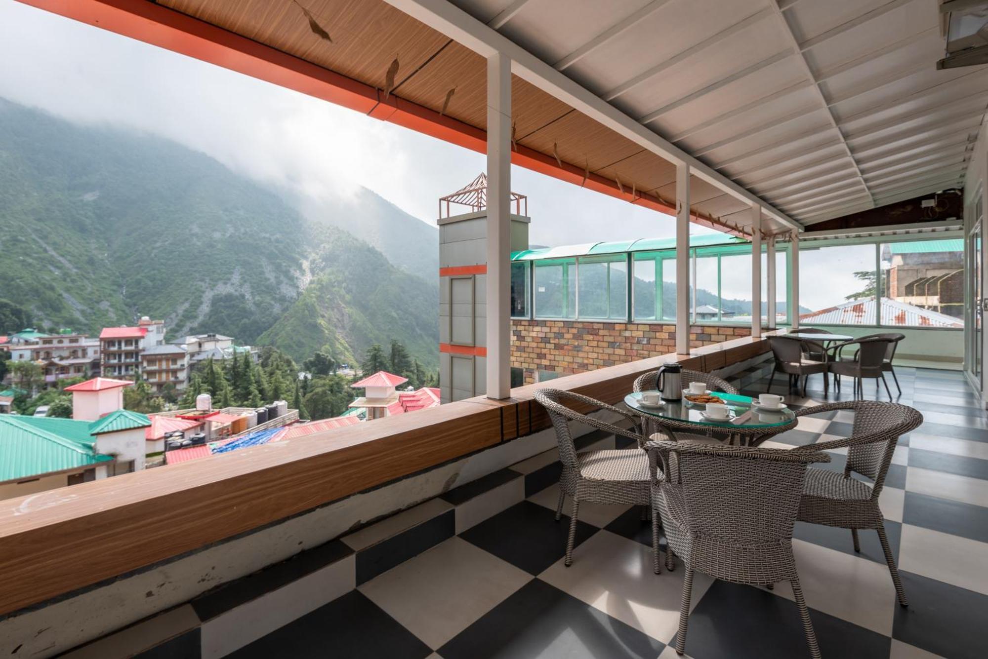Spring Valley By Dls Hotel