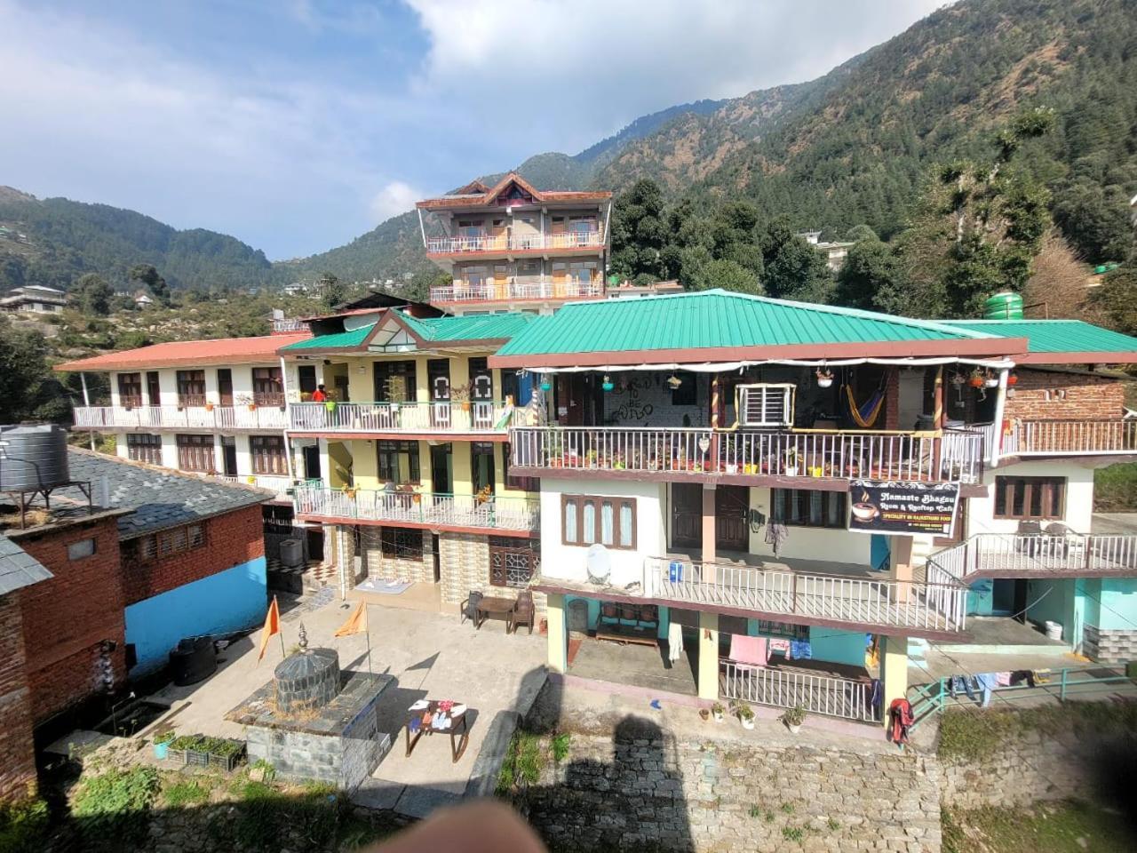 Homestay Namaste Bhagsu - & Rooftop Cafe Dharamshala