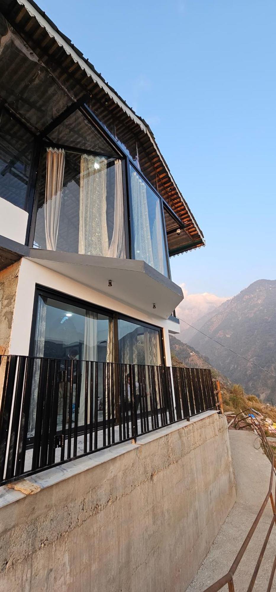 Snow Biscuit Mountain Resort Dharamshala