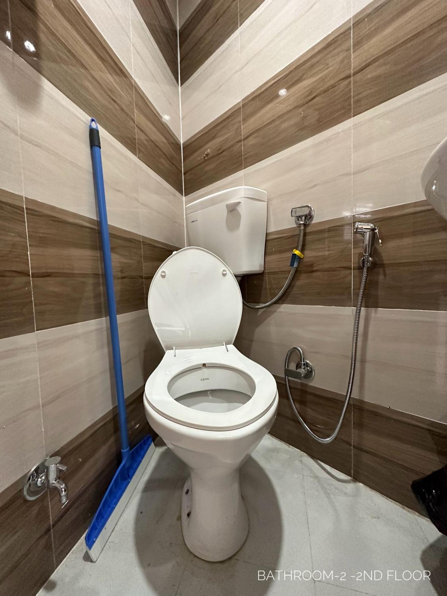 Apartment Dhauladhar Homes *