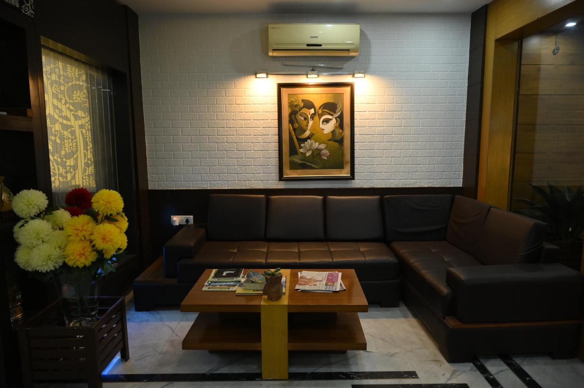 Dh Hotel 3*