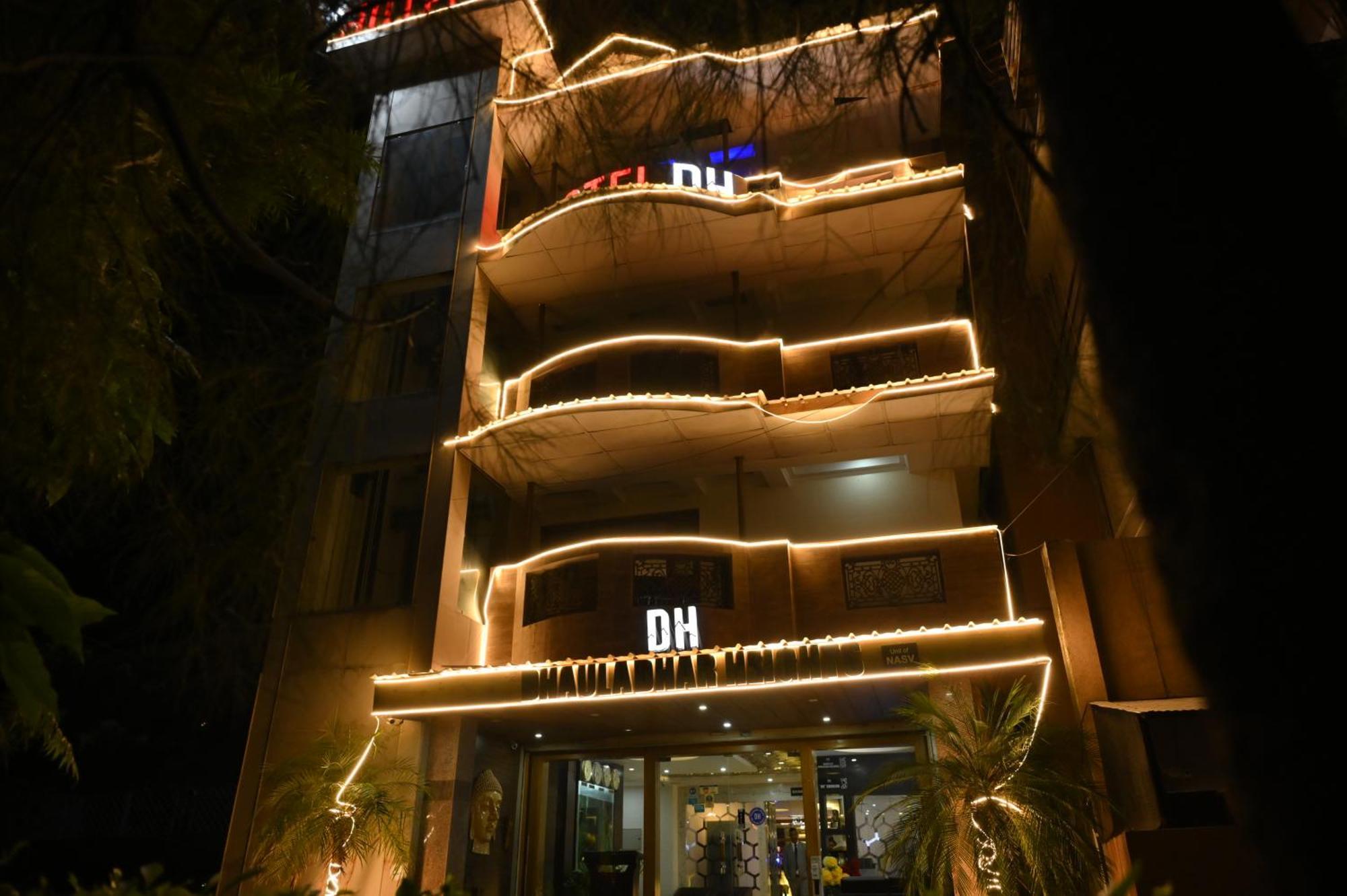 Dh 3*