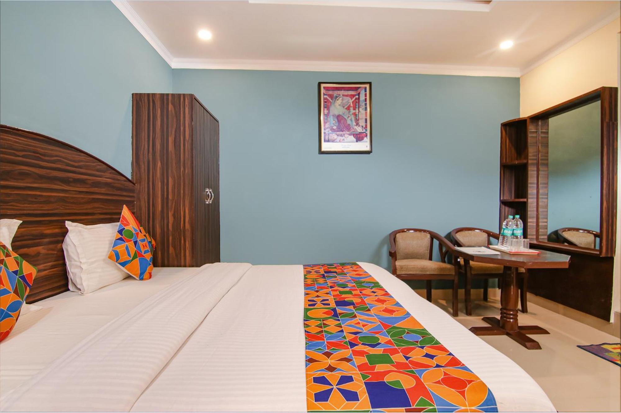 Fabhotel Anuj Regency Hotel