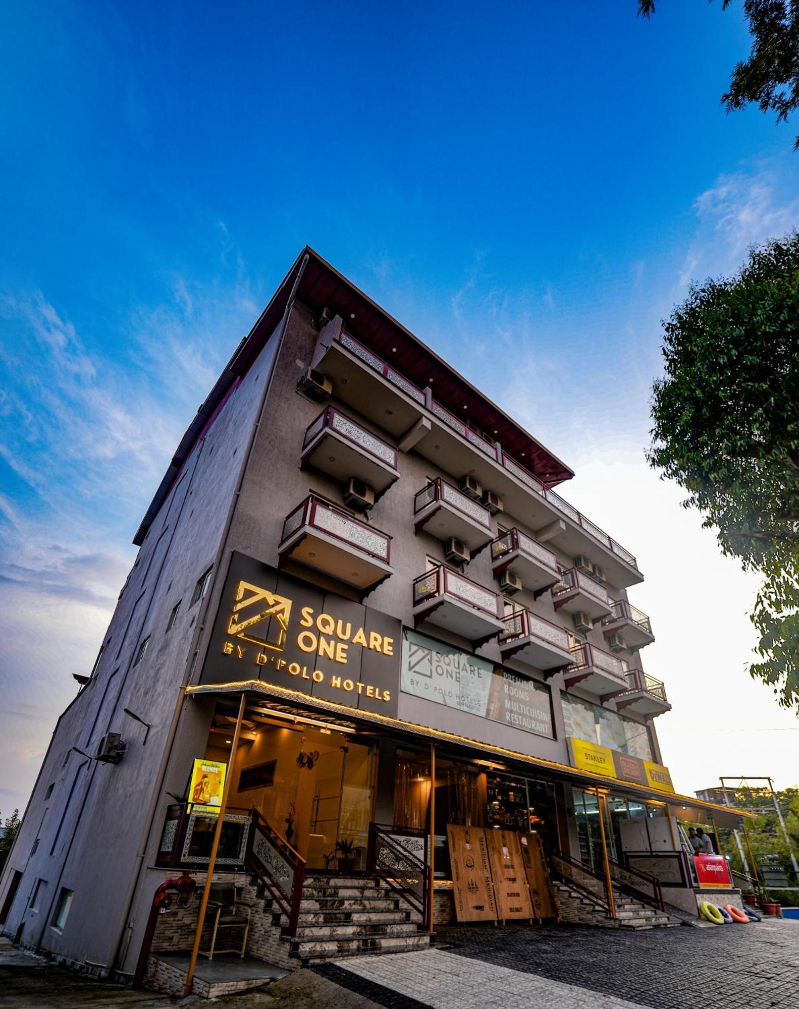Hotel Square One By D'polo