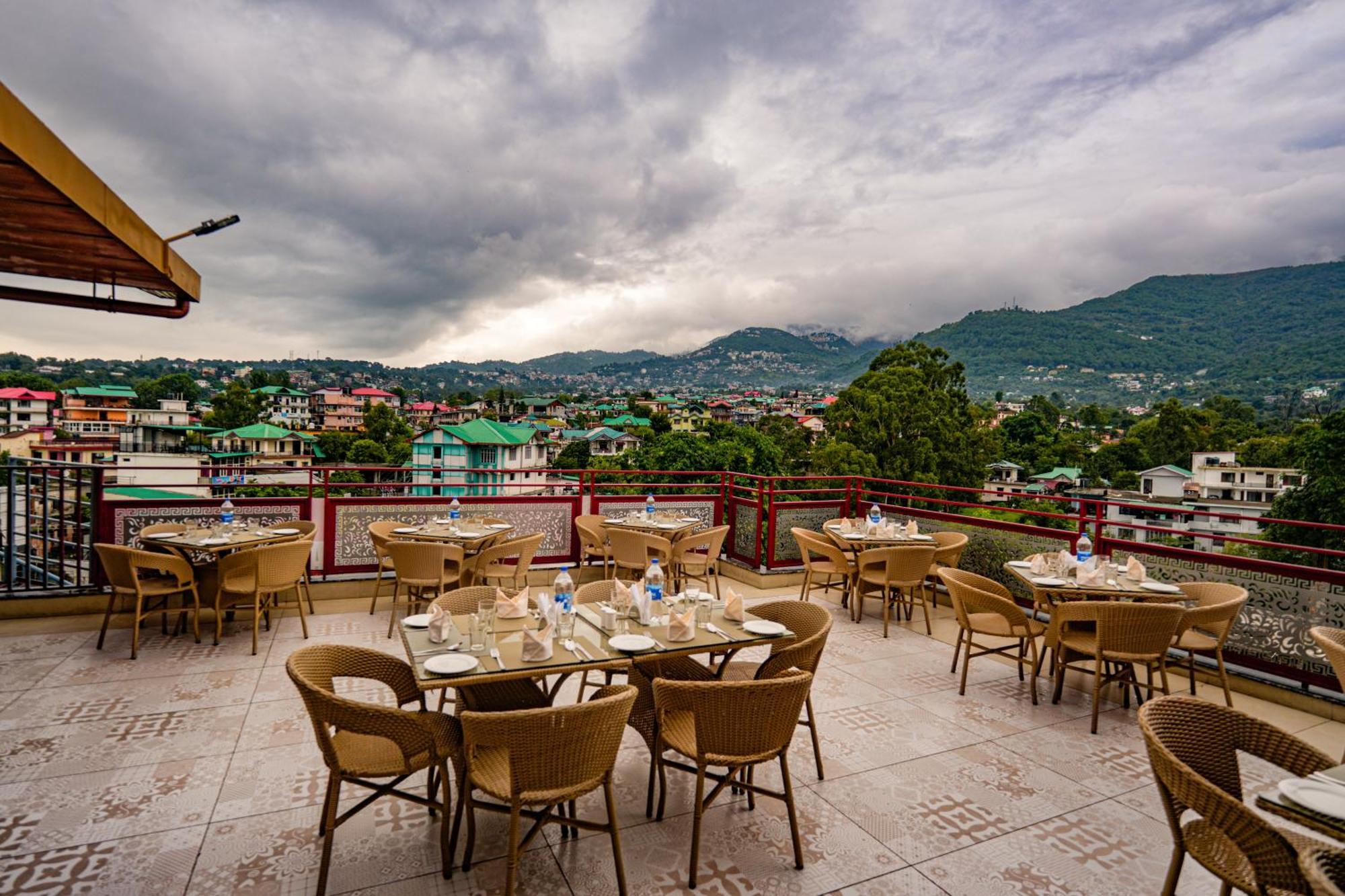 Square One By D'polo Hotel Dharamshala