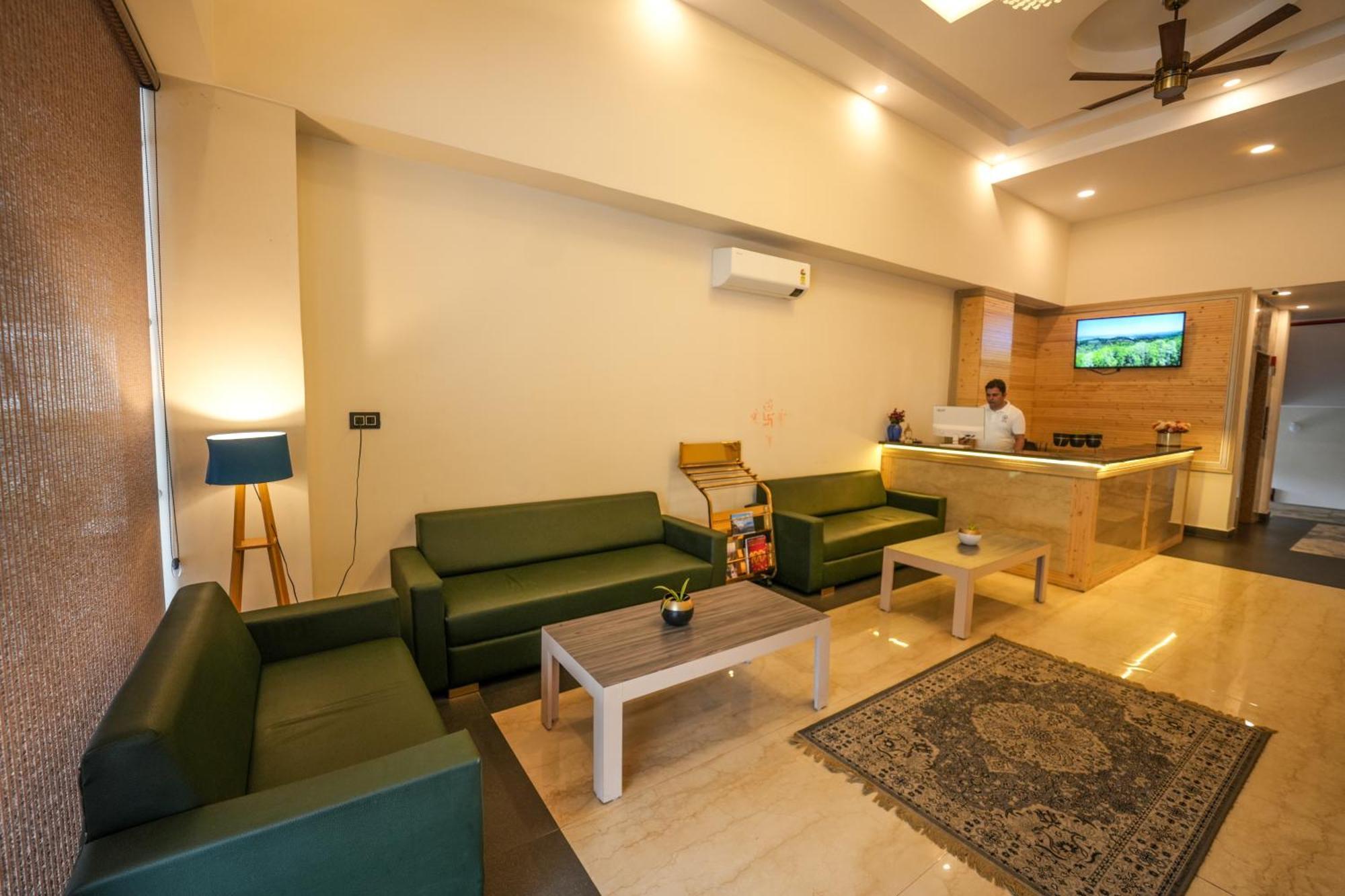 Hotel Square One By D'polo 4*