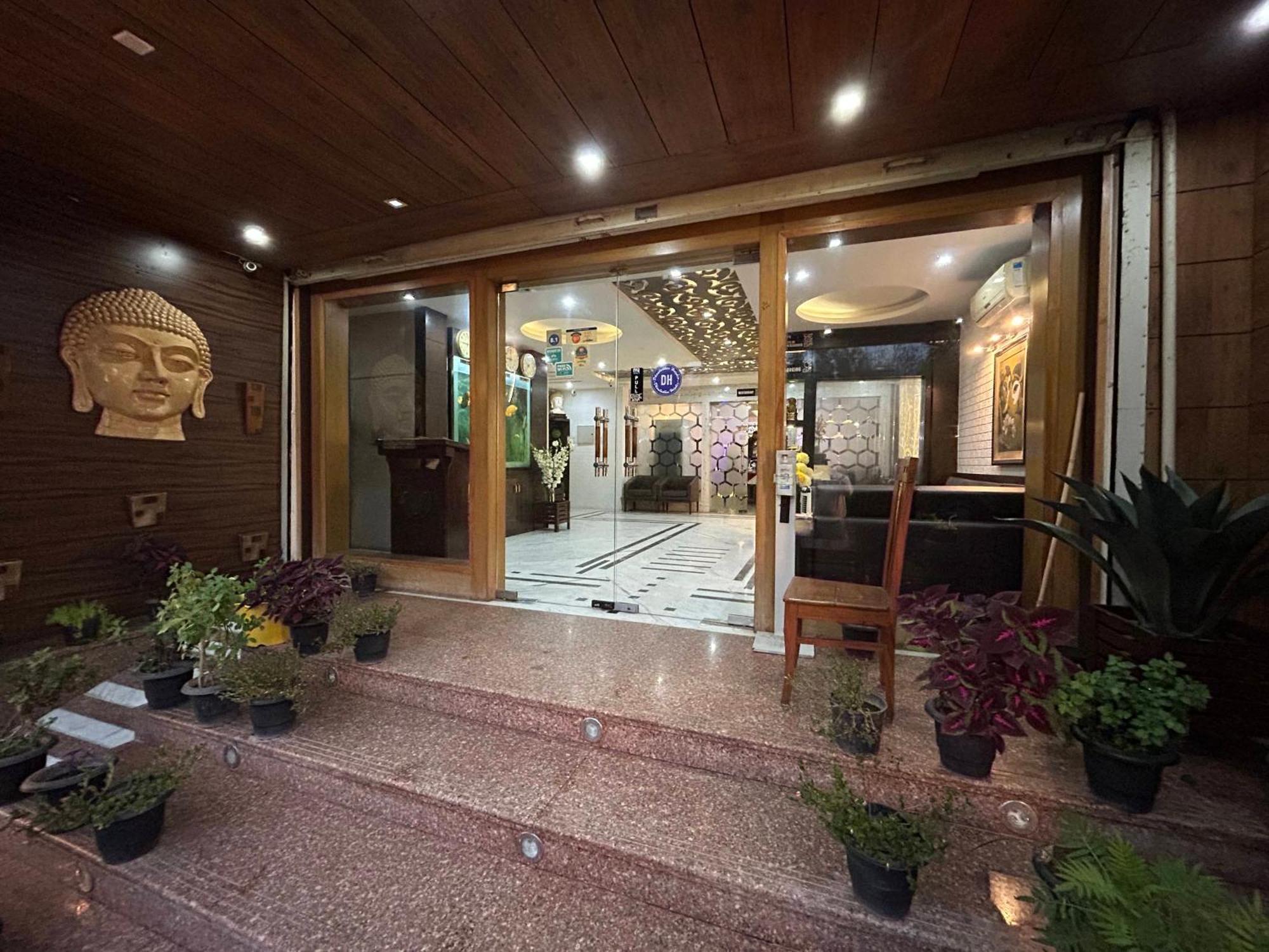Dh 3* Dharamshala