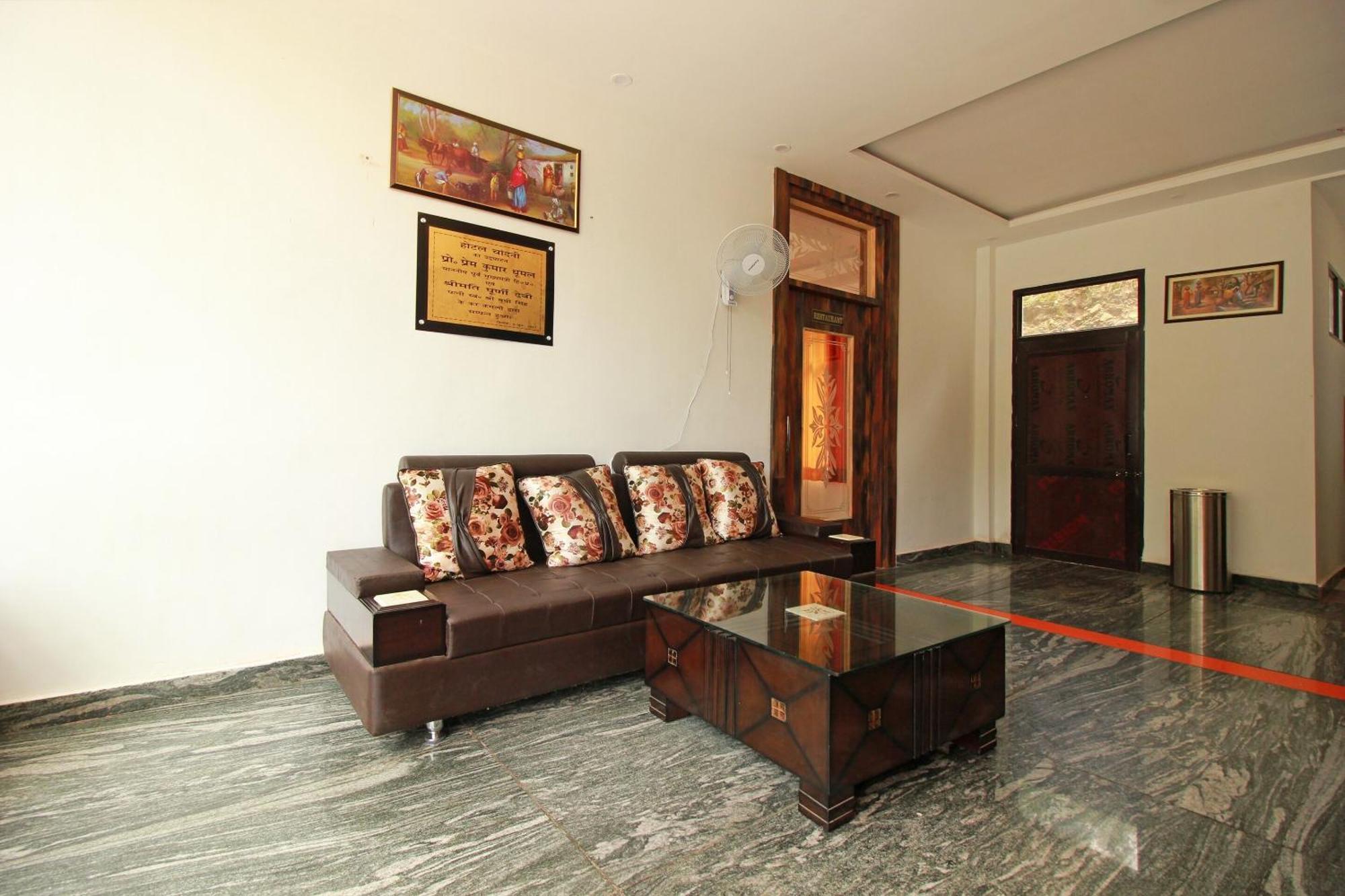 Oyo Chandni