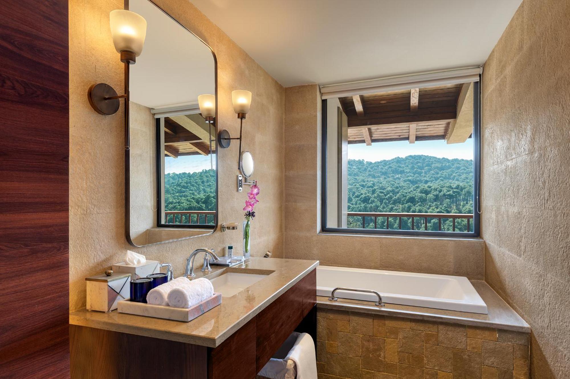 Storii By Itc Hotels, Amoha Retreat 5* Dharamshala