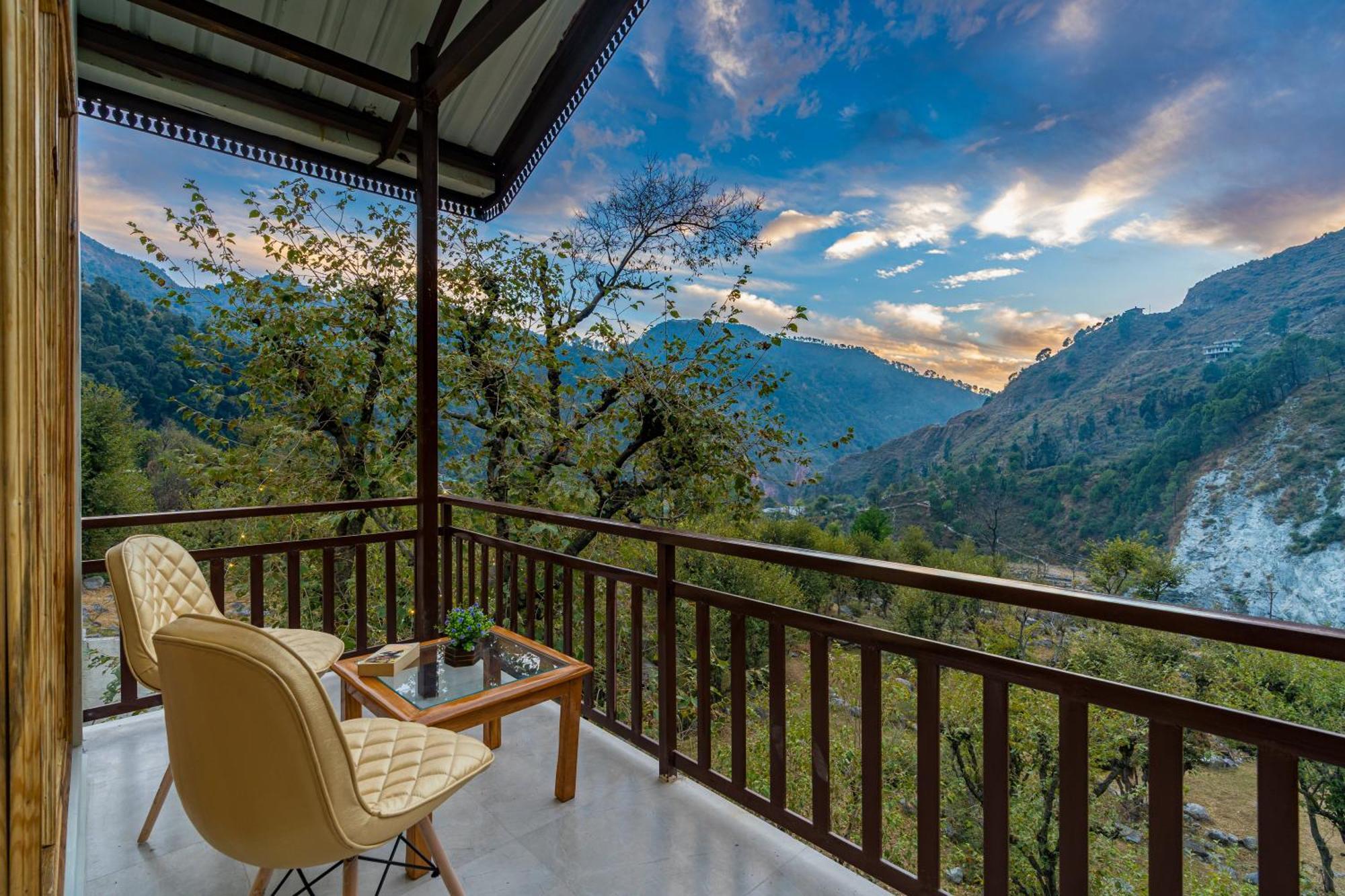 Zostel Kareri Hostel Dharamshala