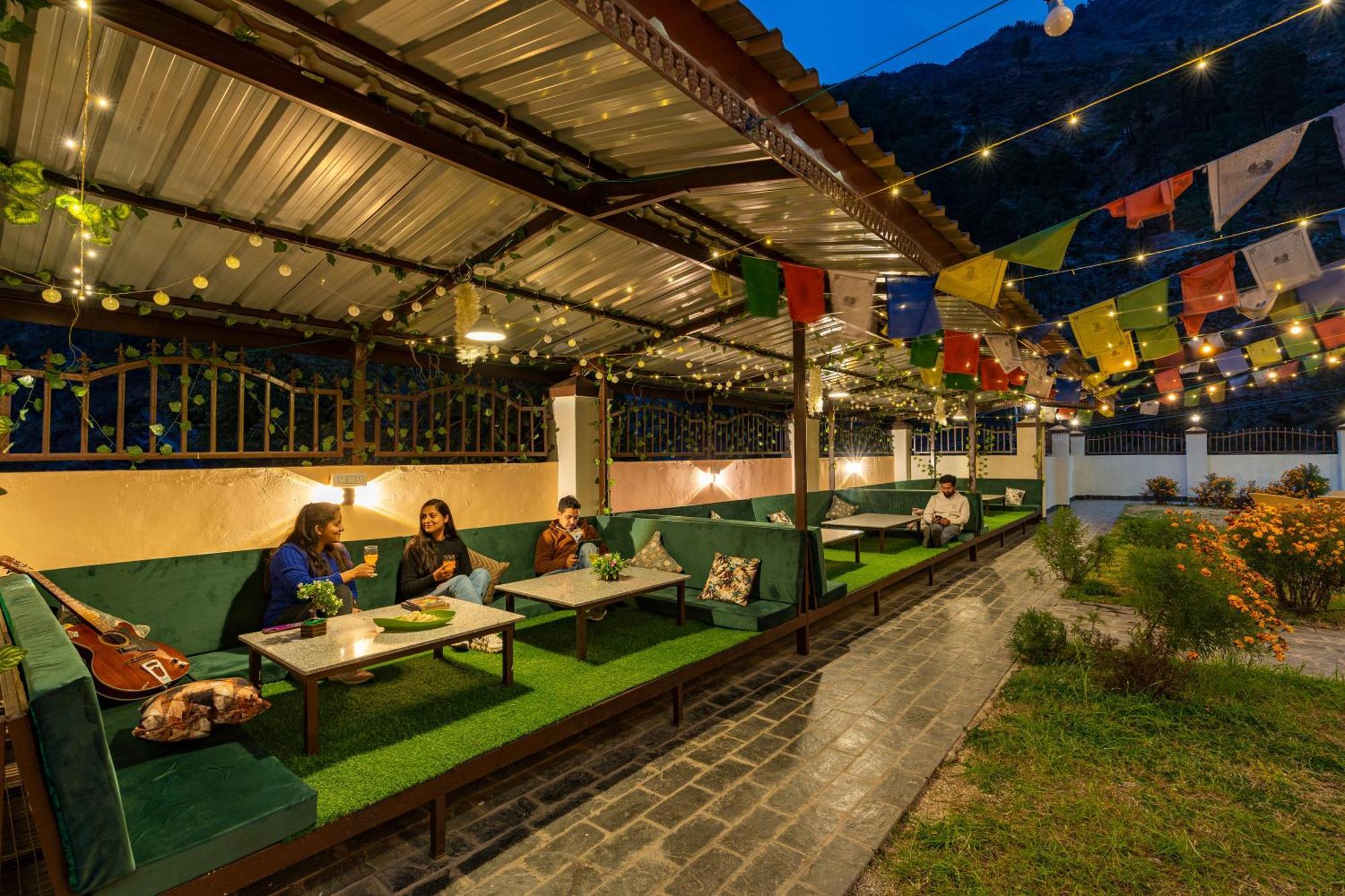 Zostel Kareri Hostel *