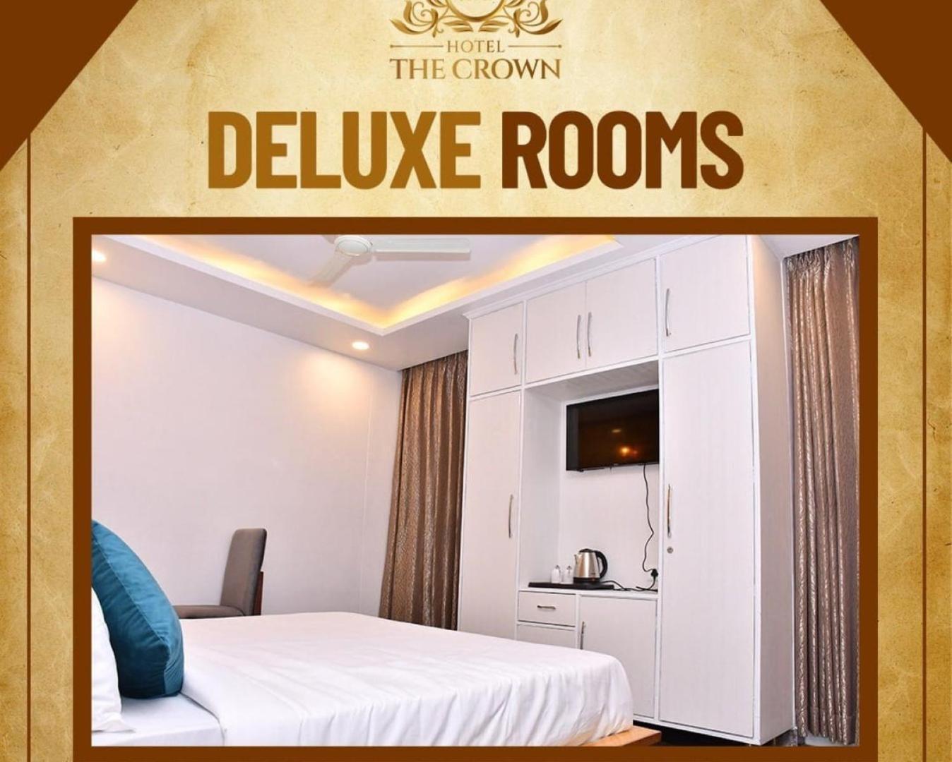 The Crown, Hotel