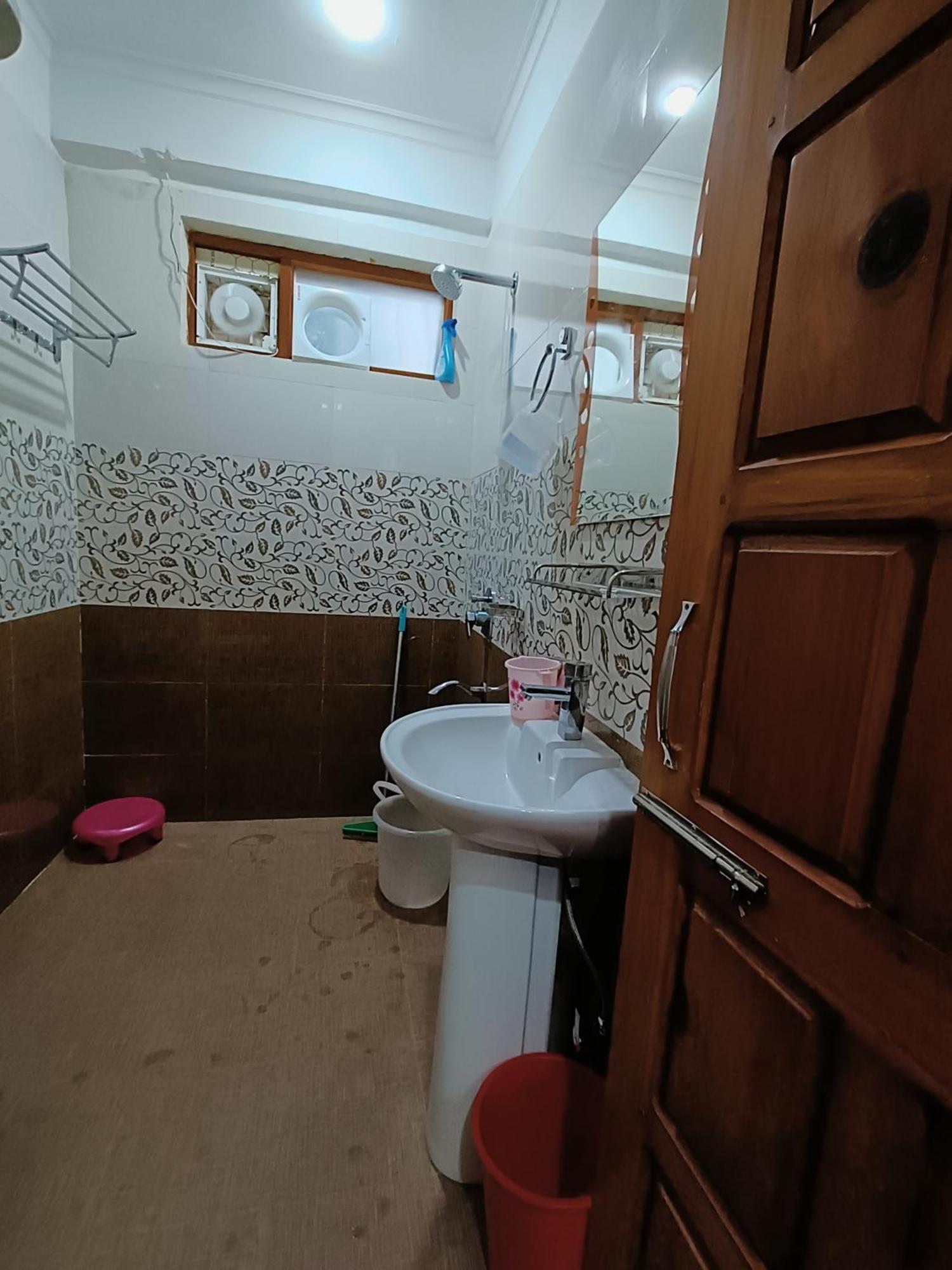 Apartment Vikas House