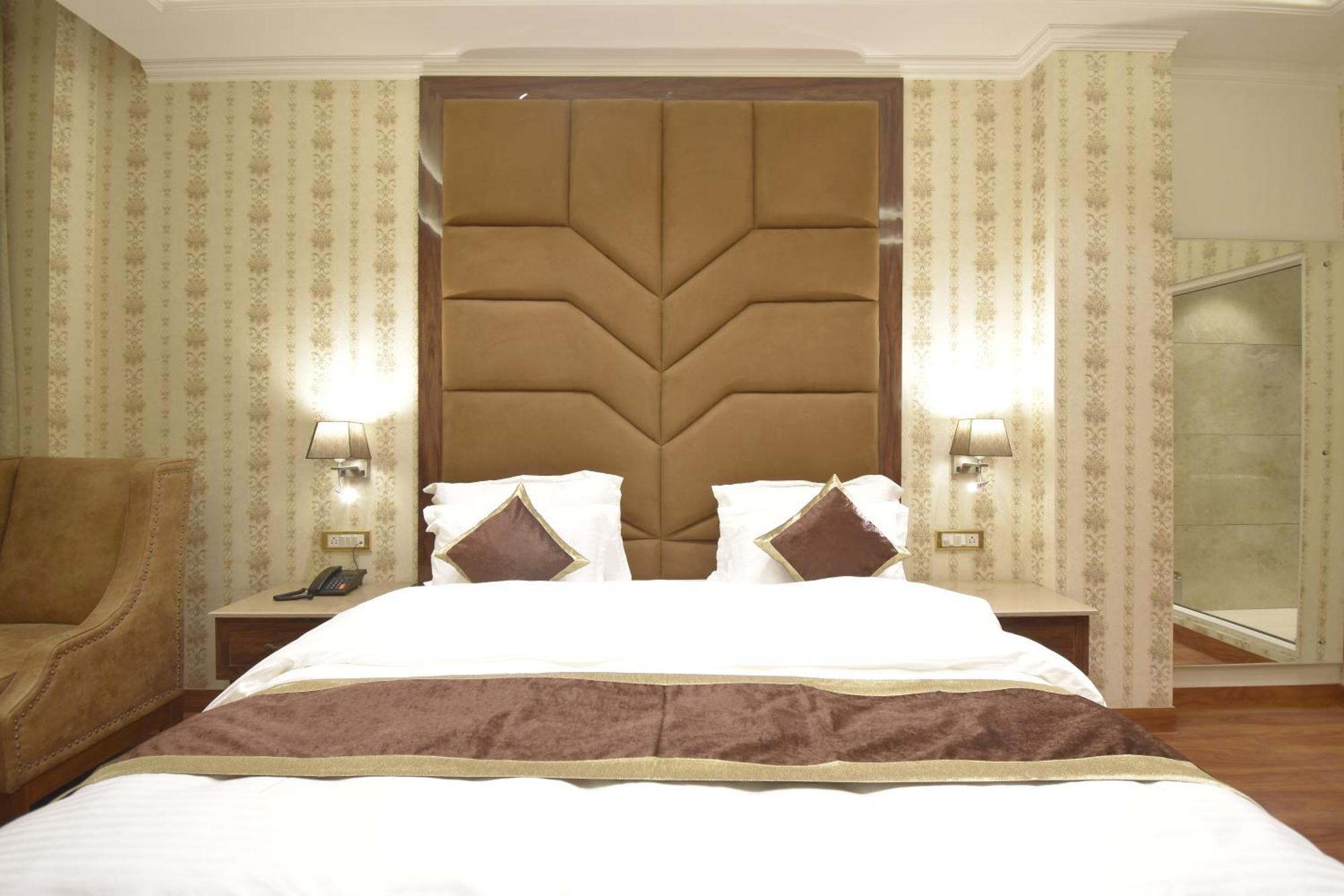 Hotel Grand Him Queen Ac Centralized