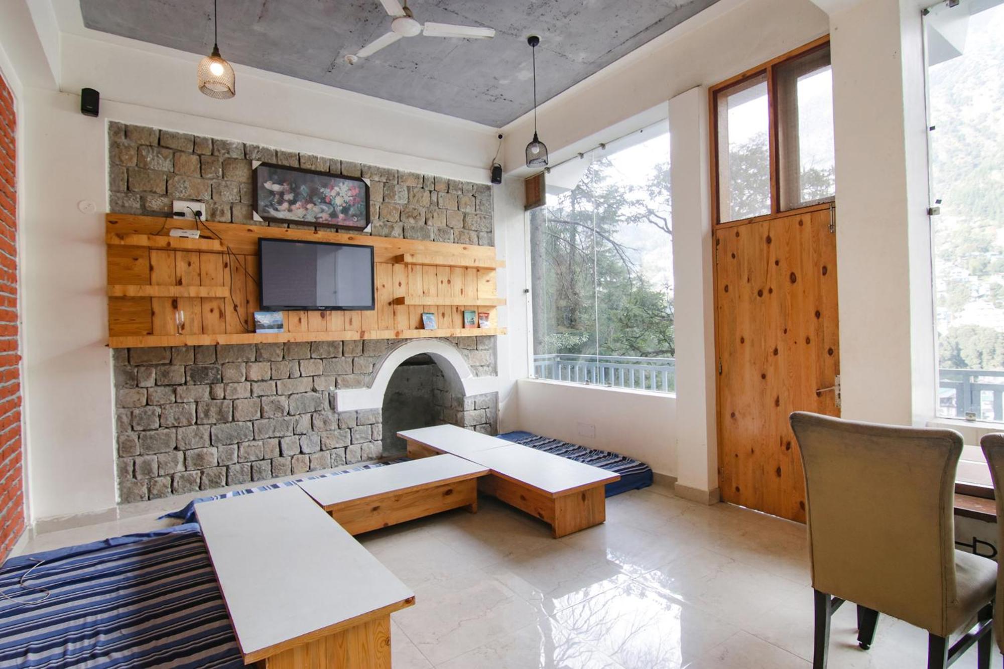 White Water Mcleodganj Hotel 3*