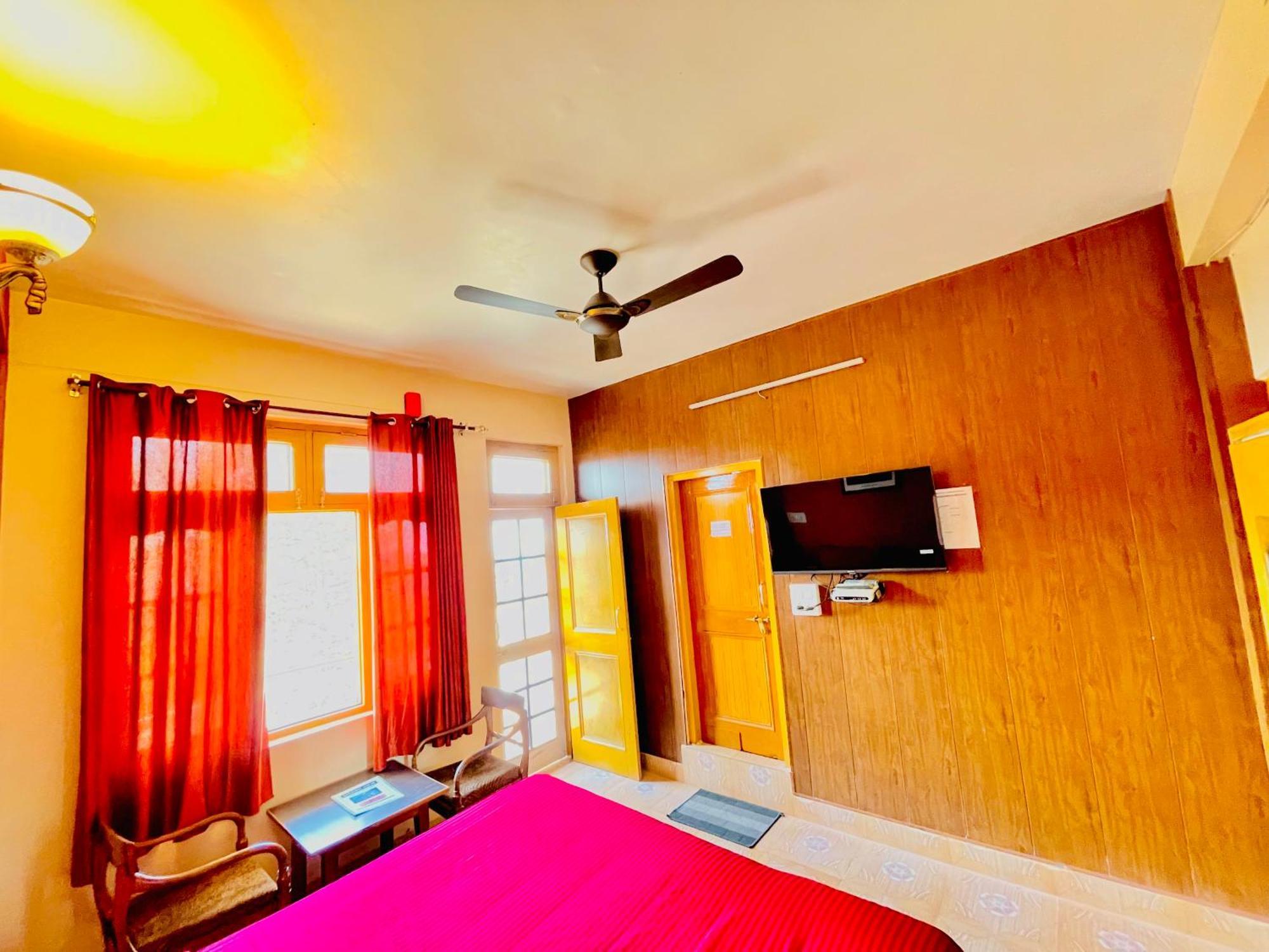 Grand View And Restaurant 2* Dharamshala