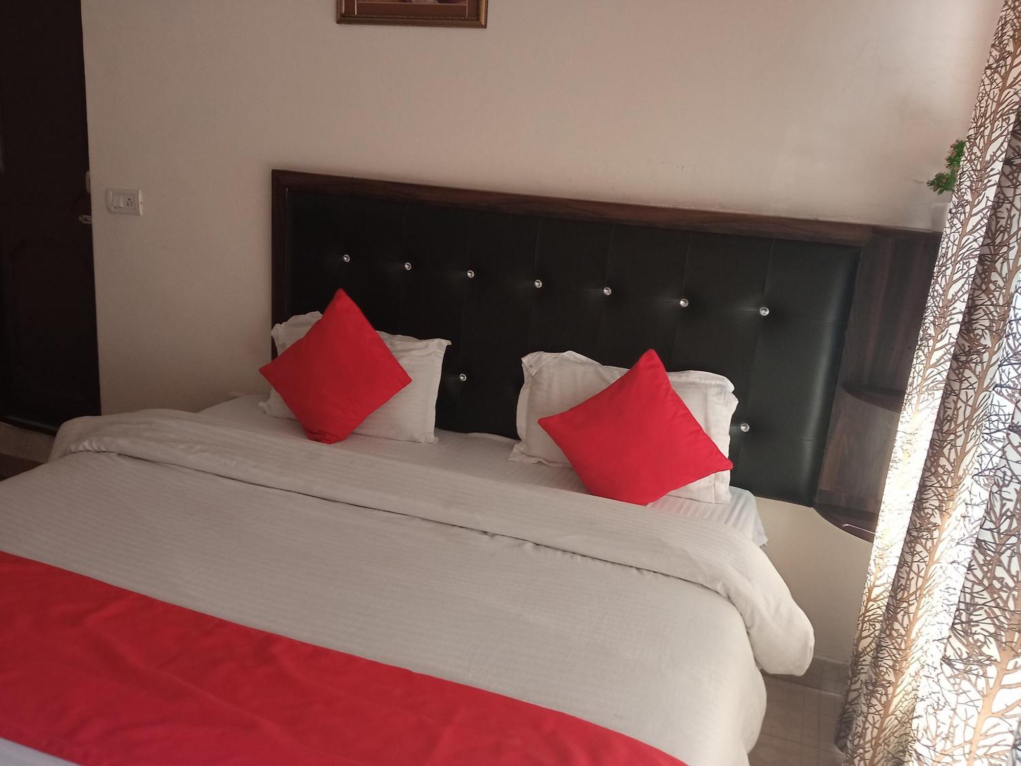 Hotel Vella Marina Group Of Ravine 2*