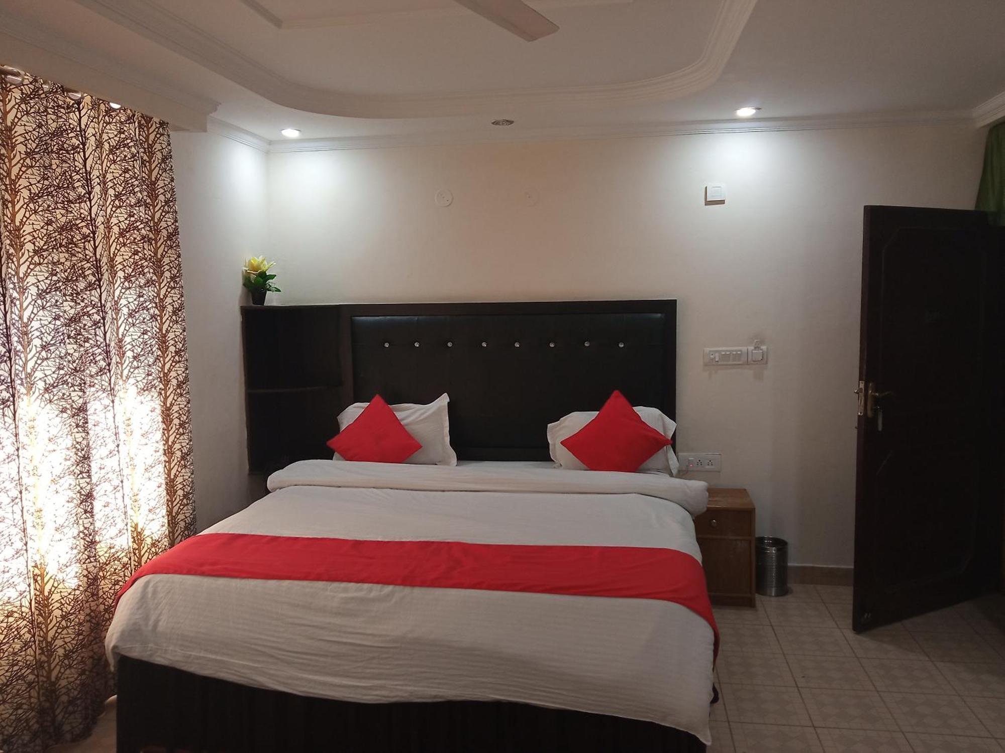 Vella Marina Group Of Ravine 2* Dharamshala