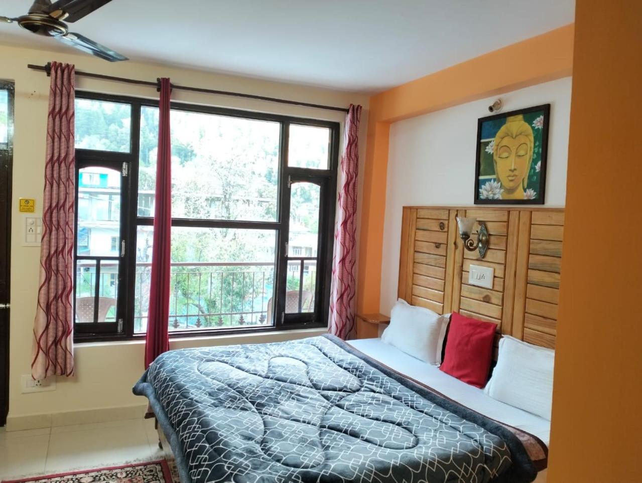 Aman Guest house *