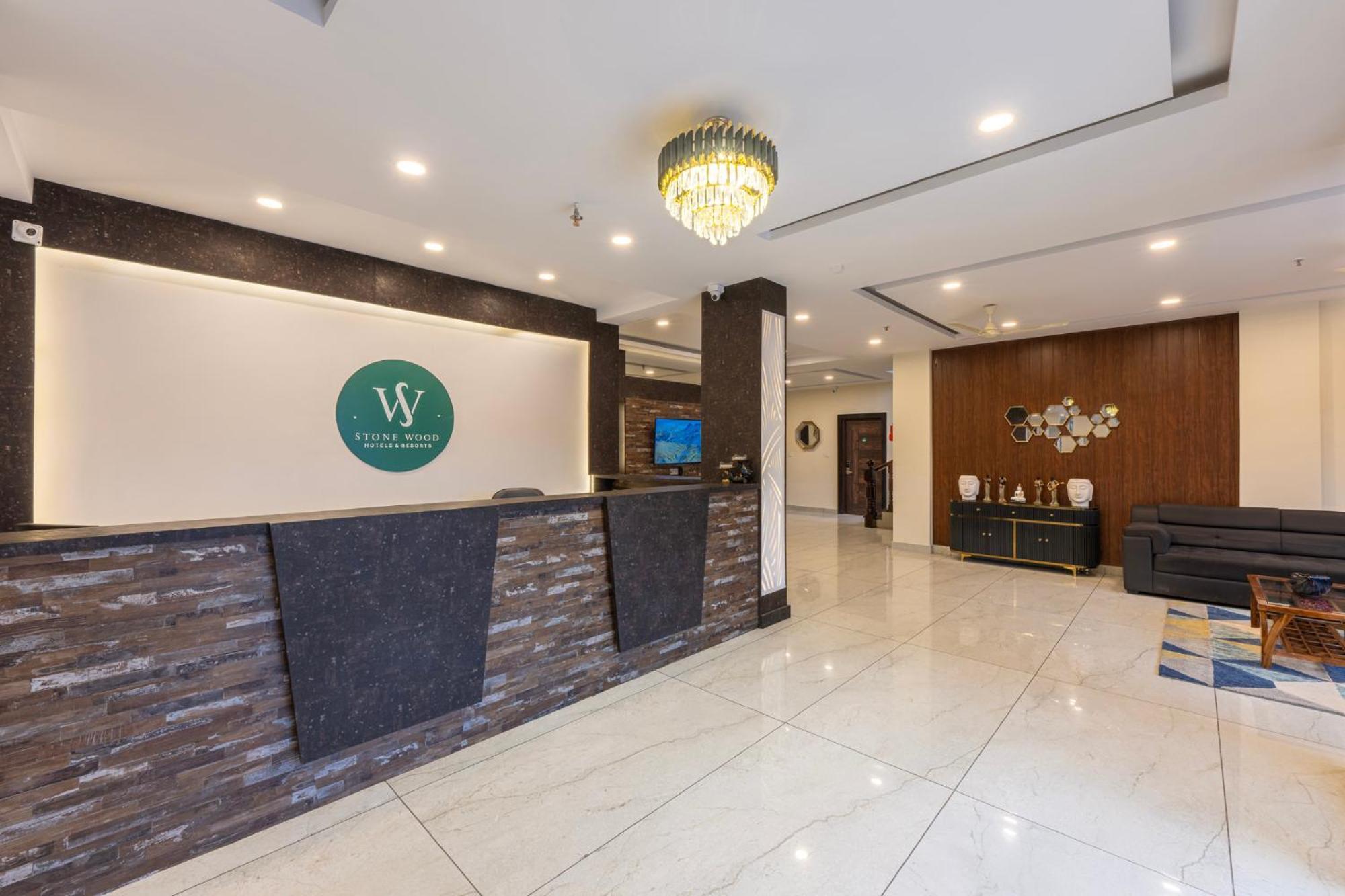 Hotel Stone Wood 3*