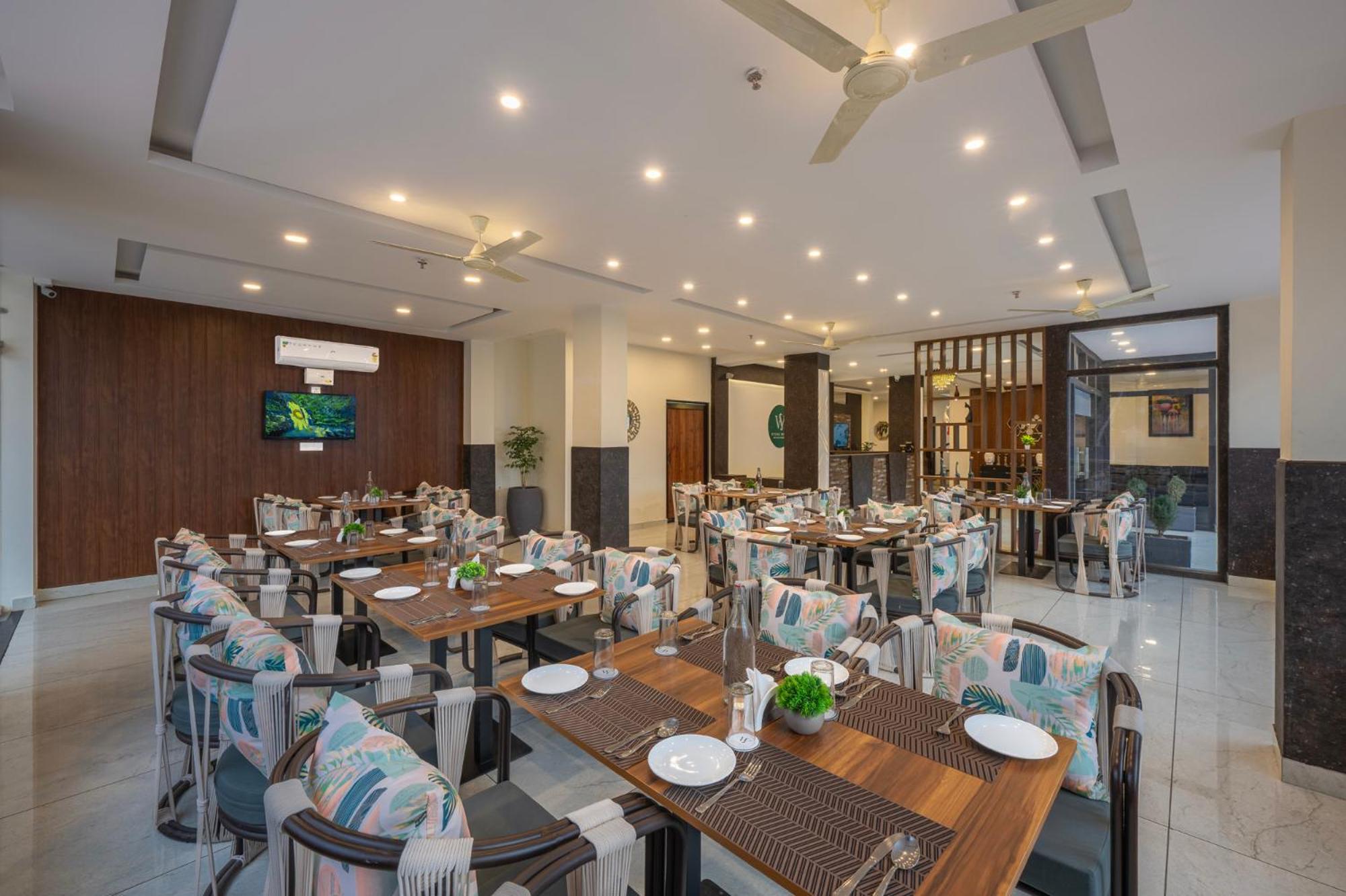 Stone Wood Hotel Dharamshala