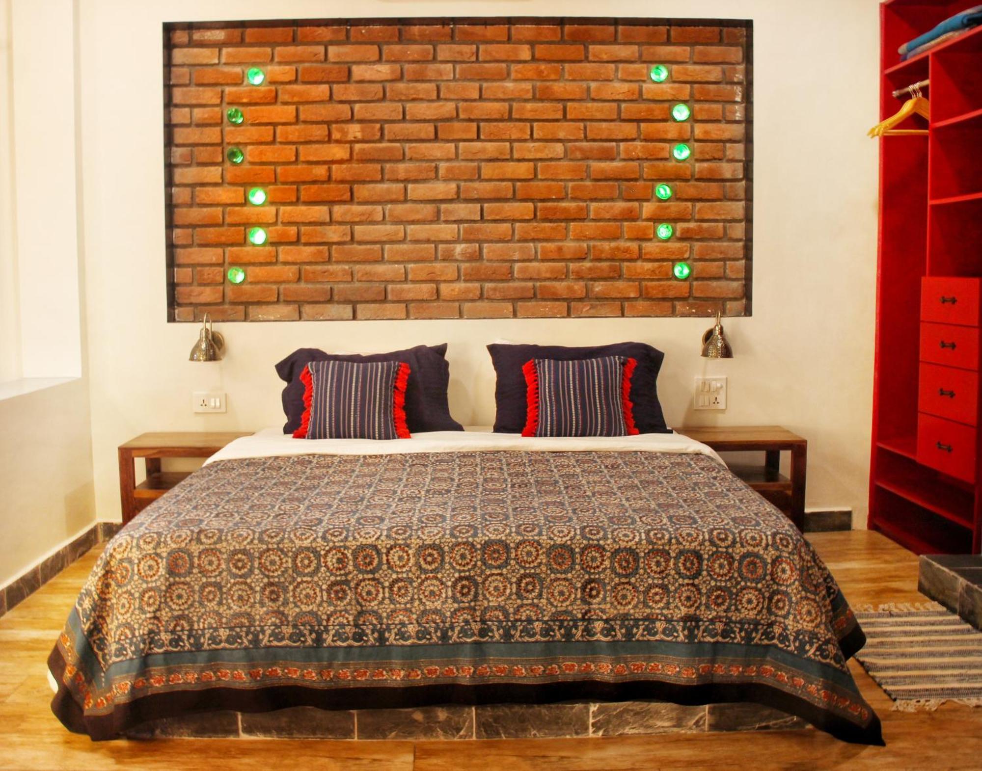 Rendezvous Bed & Breakfast *