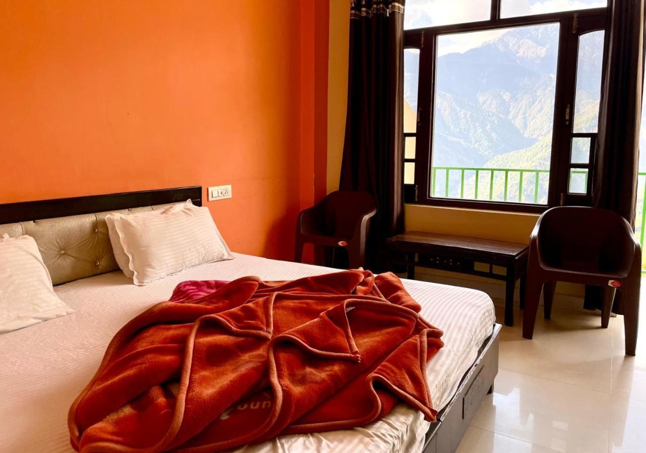 Homestay Sristhi View Point Naddi
