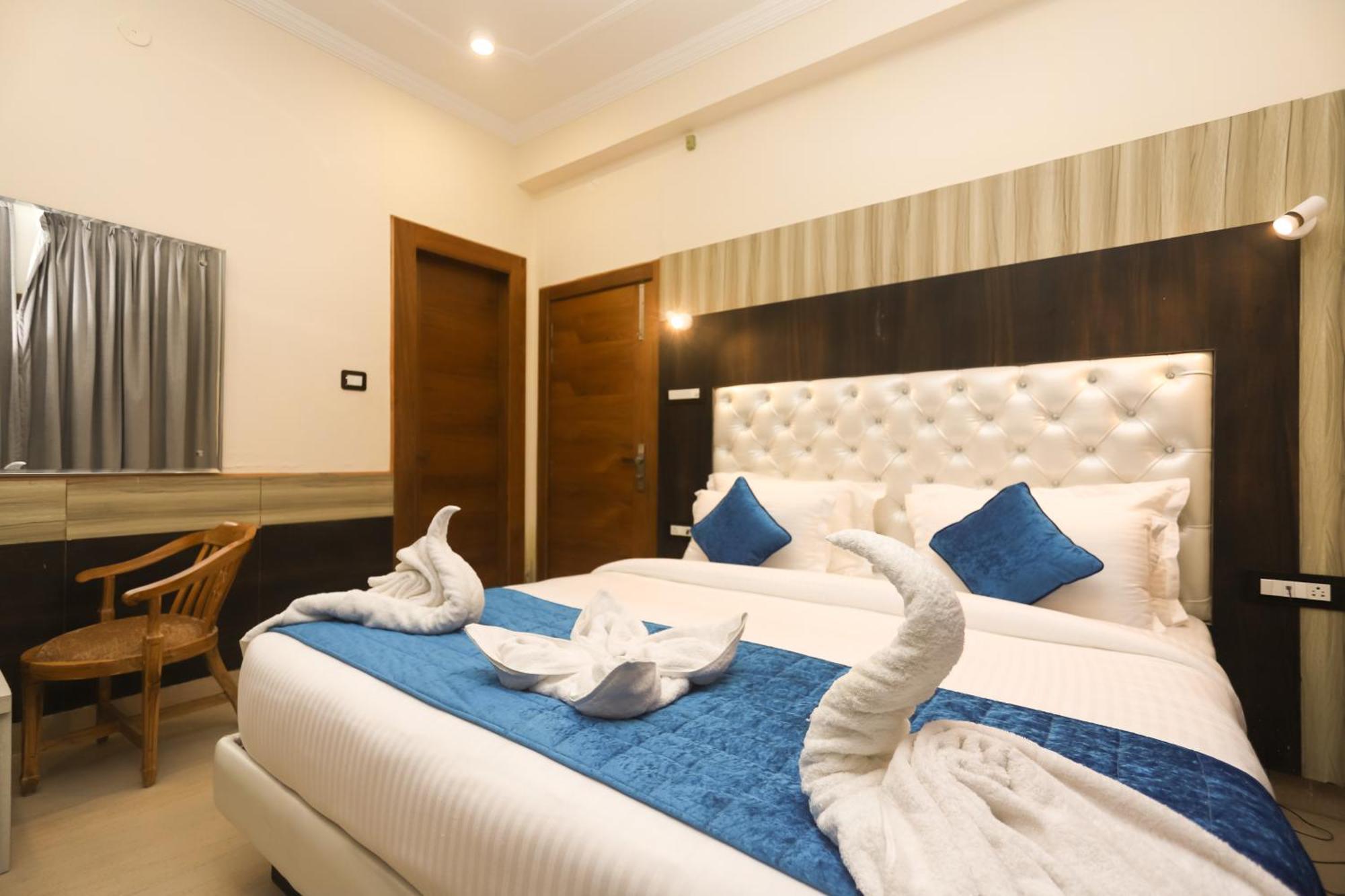 The Nest With Open Rooftop Cafe Mecleodganj Hotel