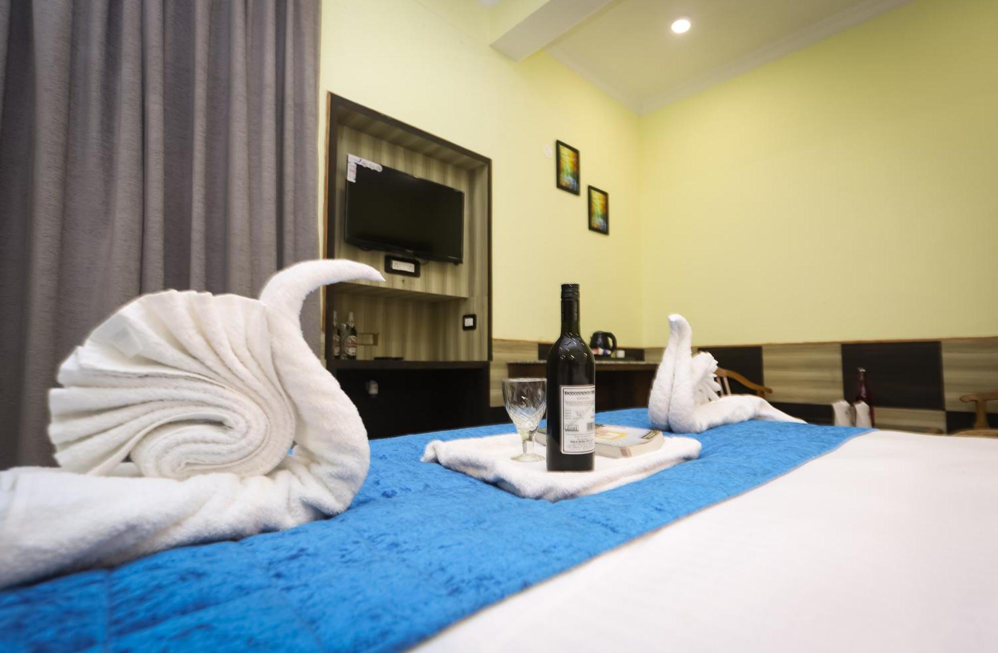 The Nest With Open Rooftop Cafe Mecleodganj 3* Dharamshala