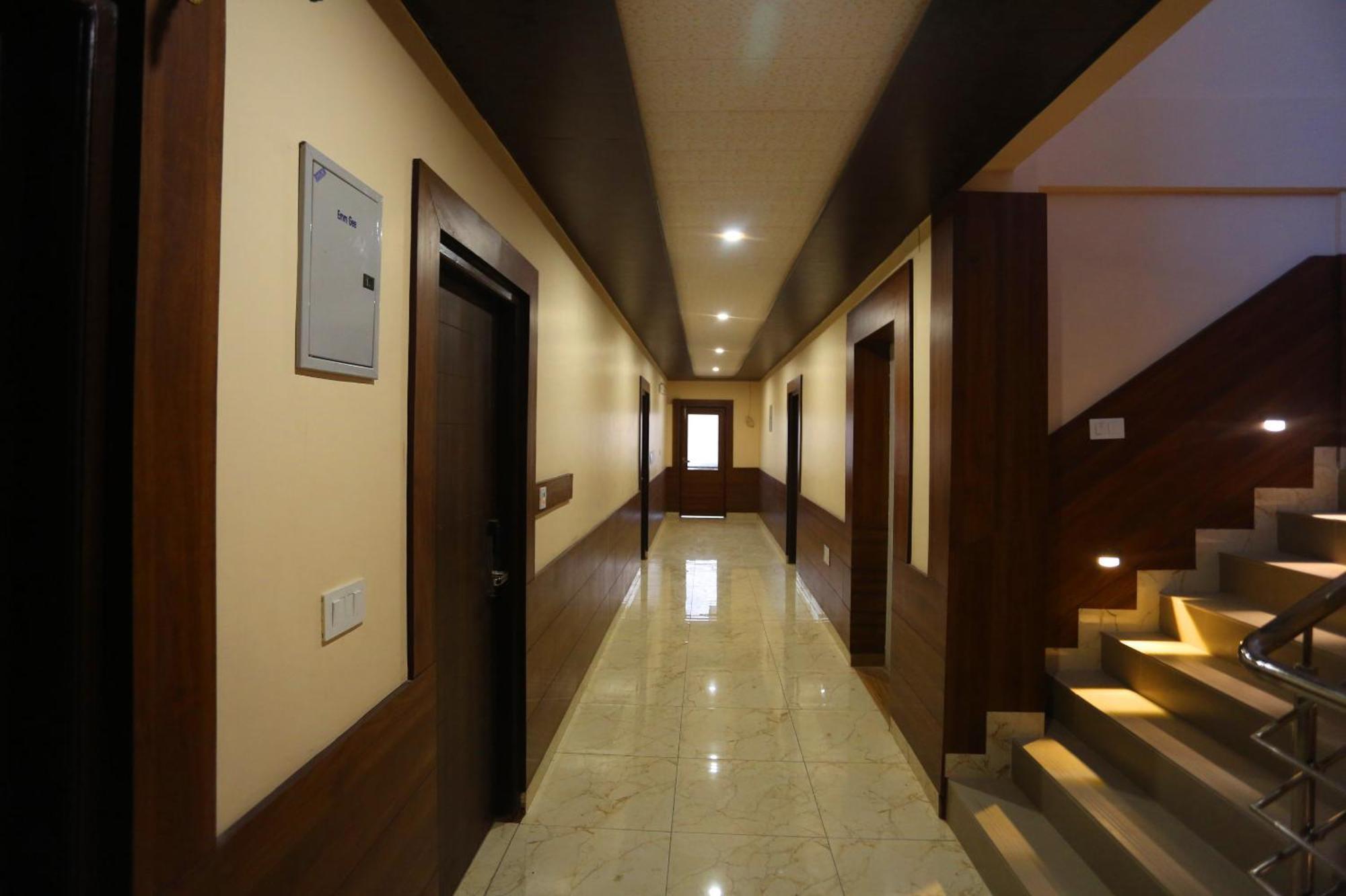 Buddha House Himalayan Brothers Hotel 3*