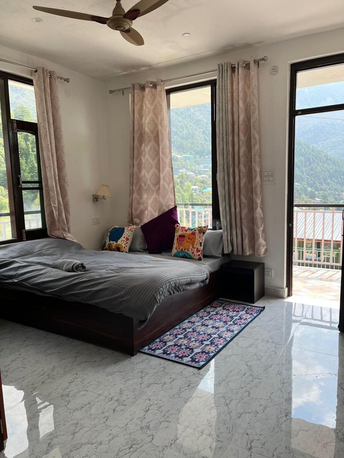 Heal - The Mountain Bnb, Dharamkot *