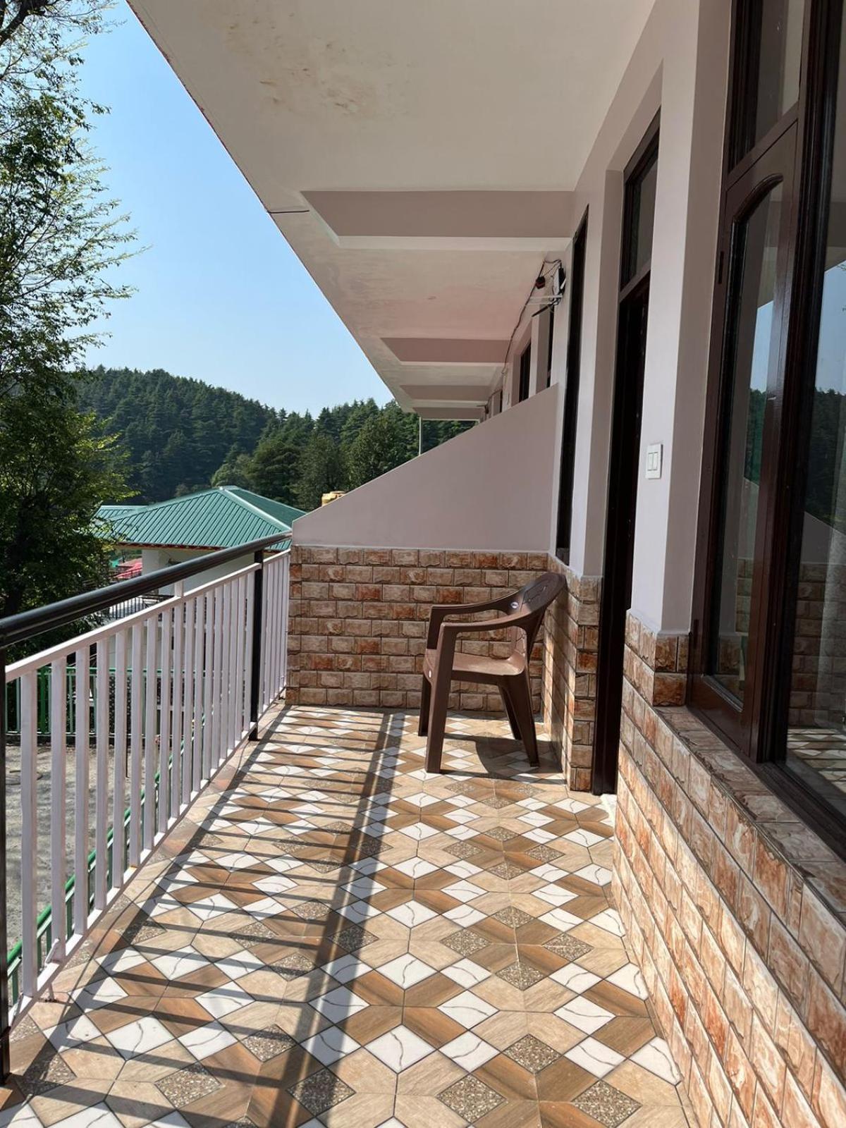 Heal - The Mountain Bnb, Dharamkot *