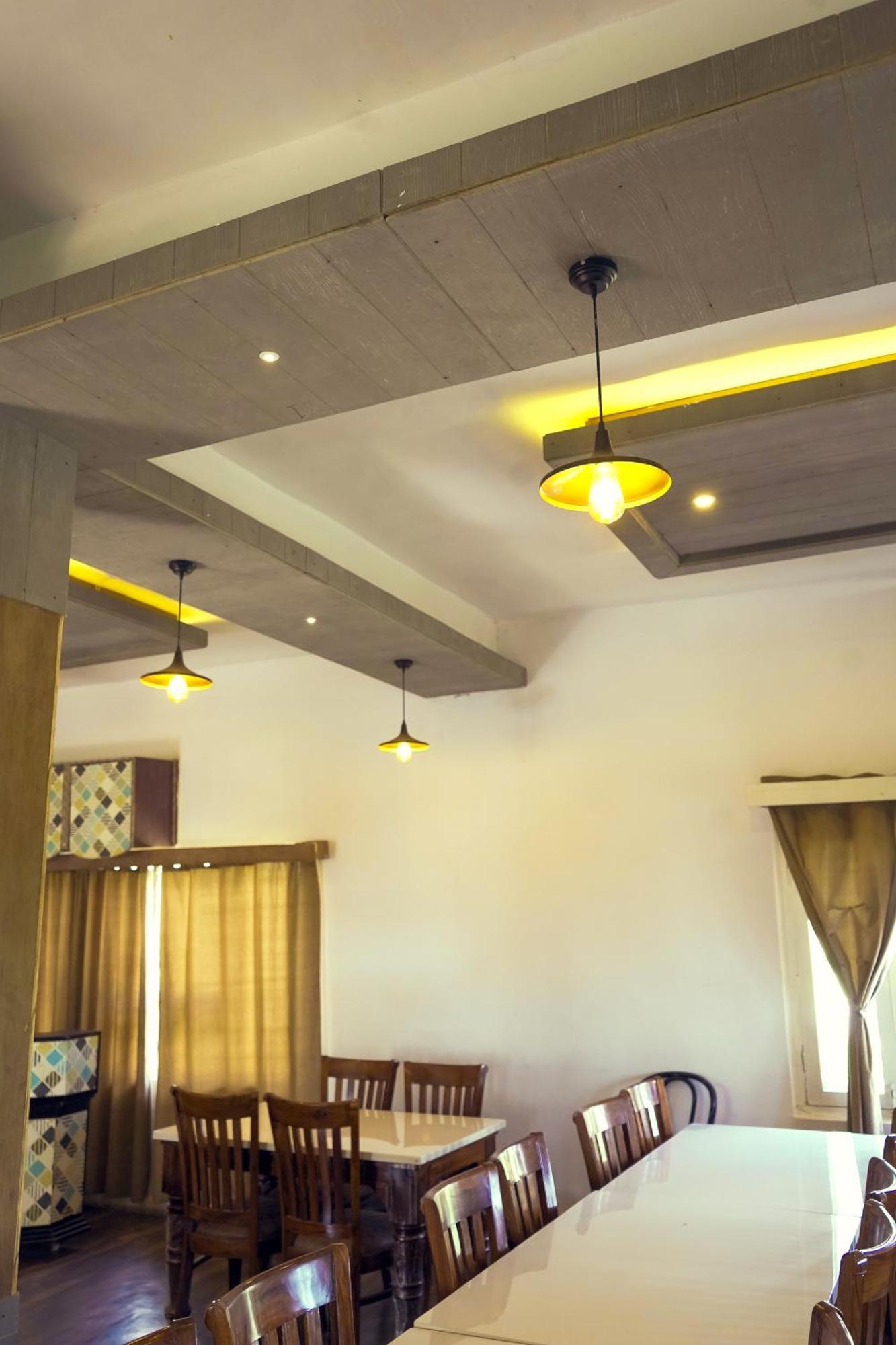 Whispering Winds Resort *