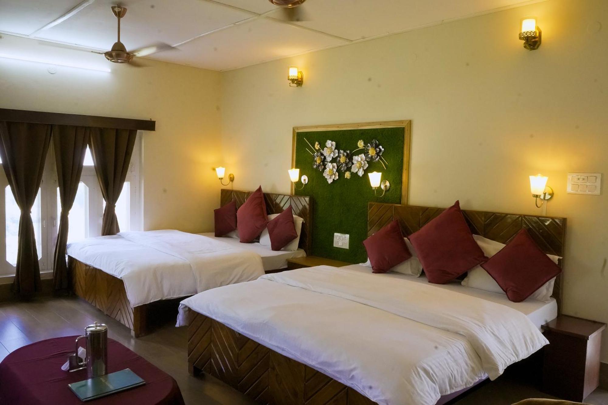 Whispering Winds Resort *