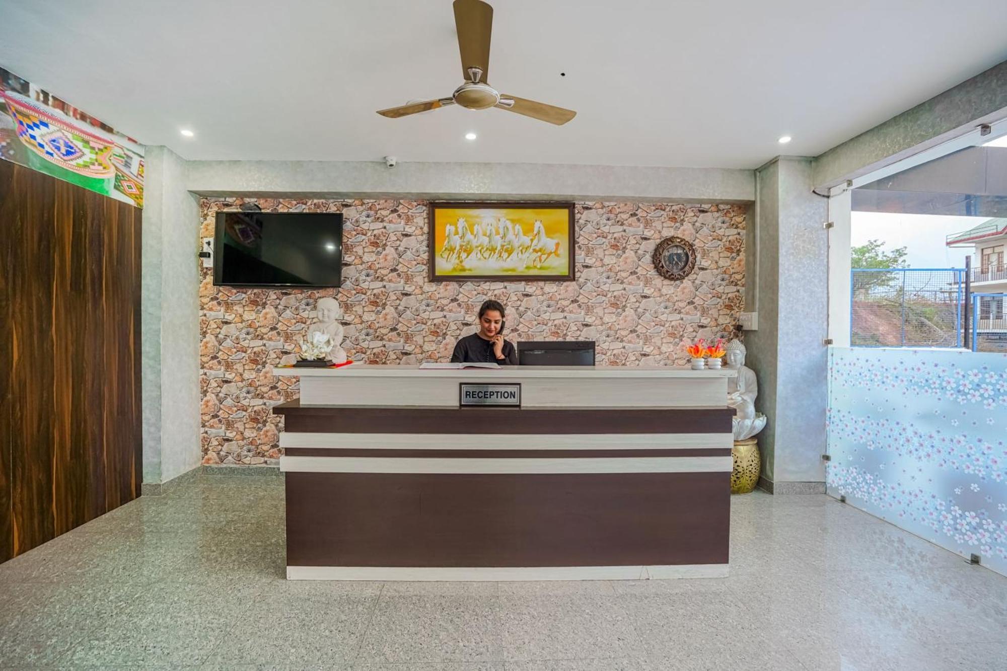 Hotel Aliza And By Srs 3*