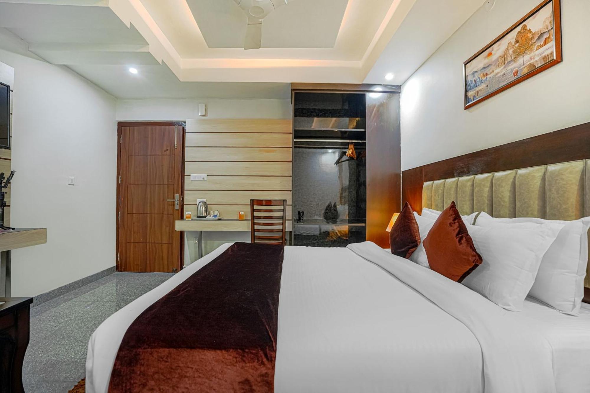 Hotel Aliza And By Srs 3*