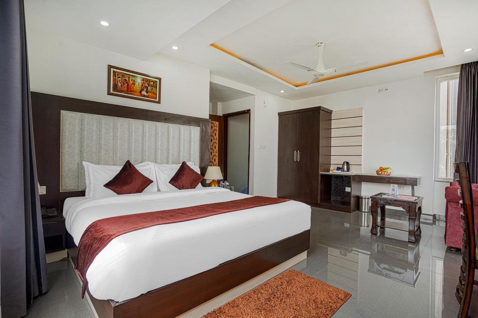 Hotel Aliza And By Srs 3*