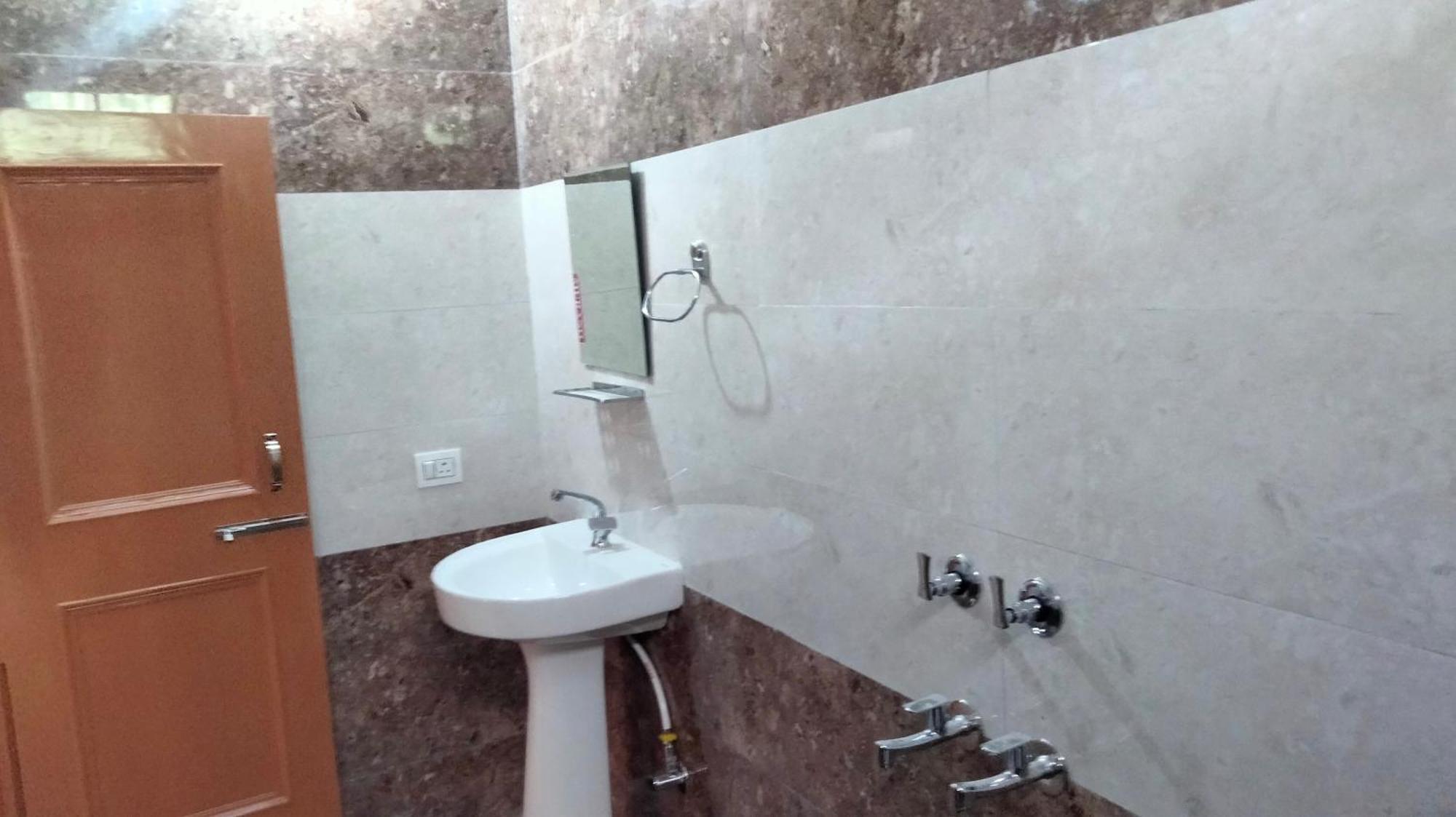 Happy Stay, Guest house