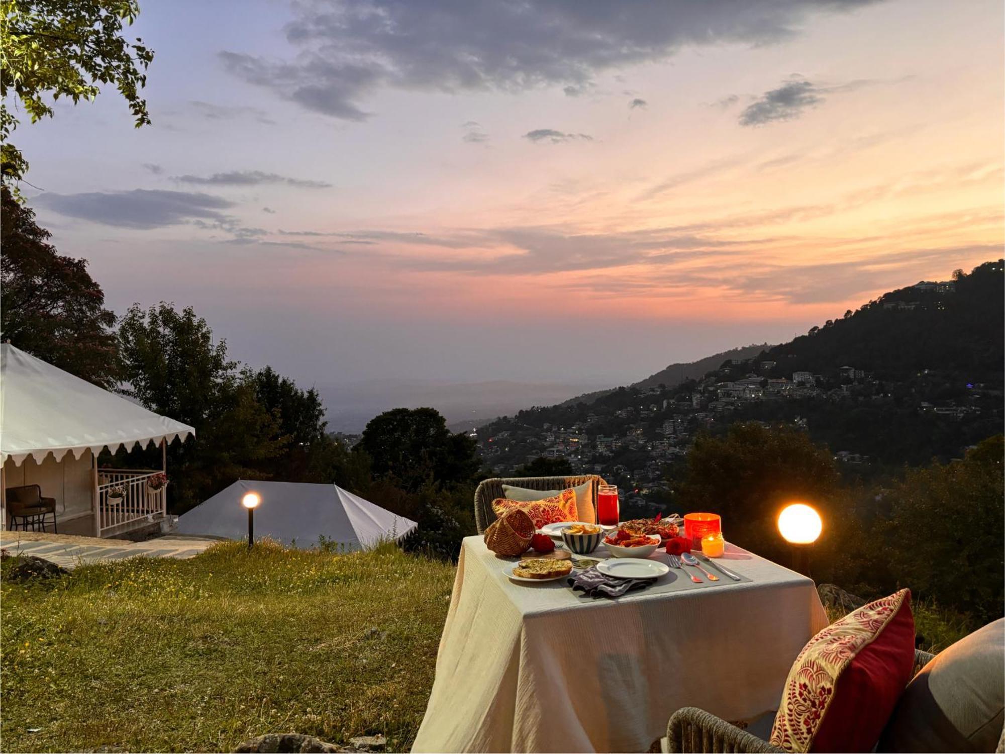 Luxury tent Mountain View Retreat Camp At Indrunag Dharamshala