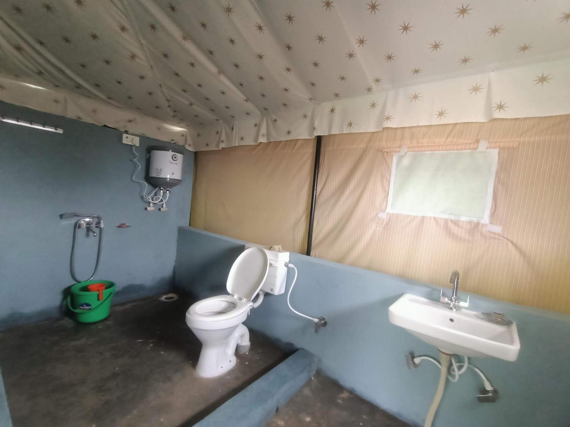 Luxury tent Div Adventure Camp Dharamshala