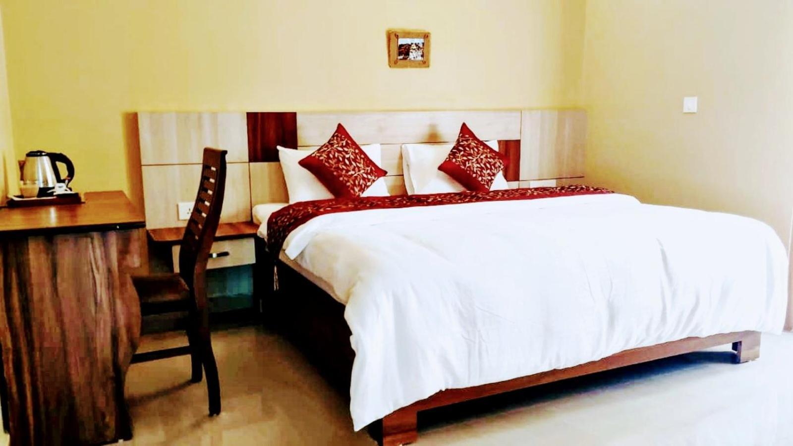 Hotel Sakura Dharamshala