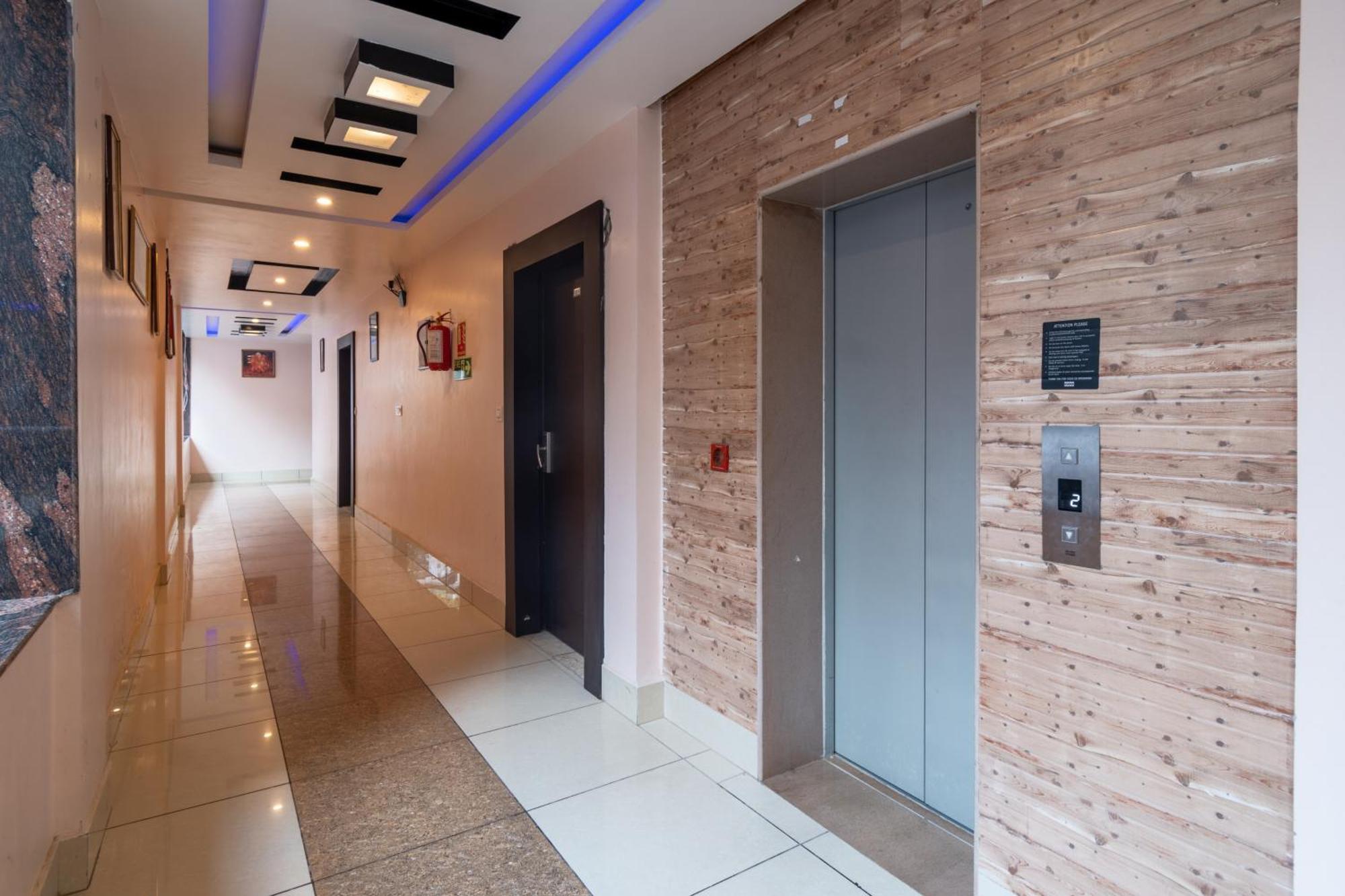 Hotel Akashdeep 3*