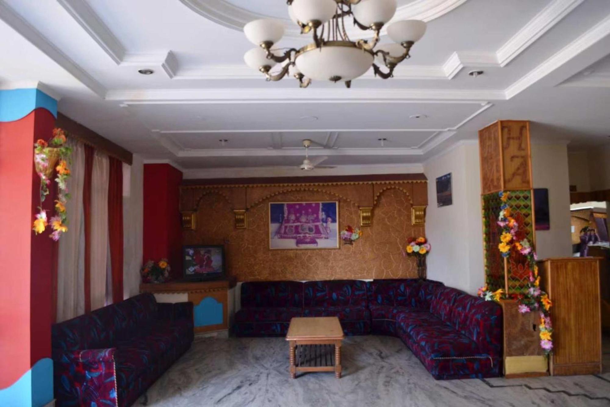 Hotel Goroomgo The Sojourn, Adharshila & Gulmohar 3*
