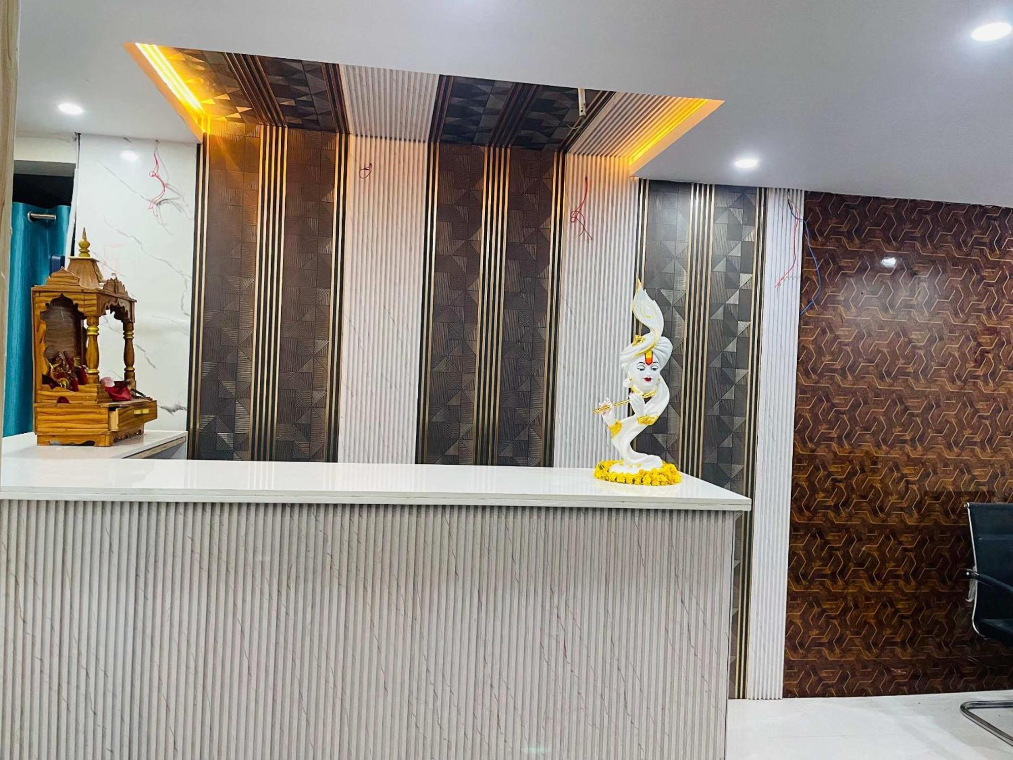 Hotel Goroomgo The Sojourn, Adharshila & Gulmohar 3*