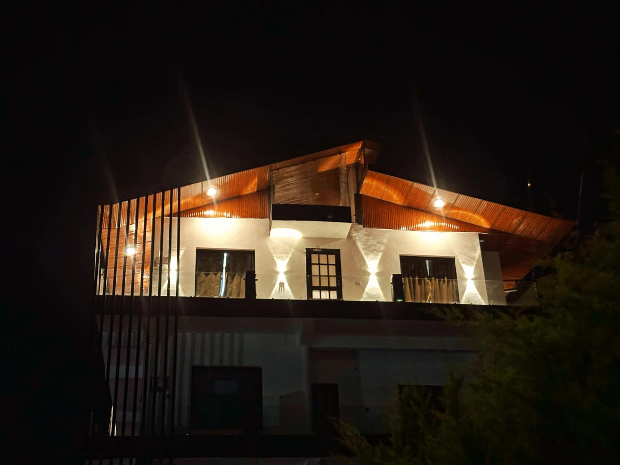 Ghonslaa 3bhk Flat, Apartment *
