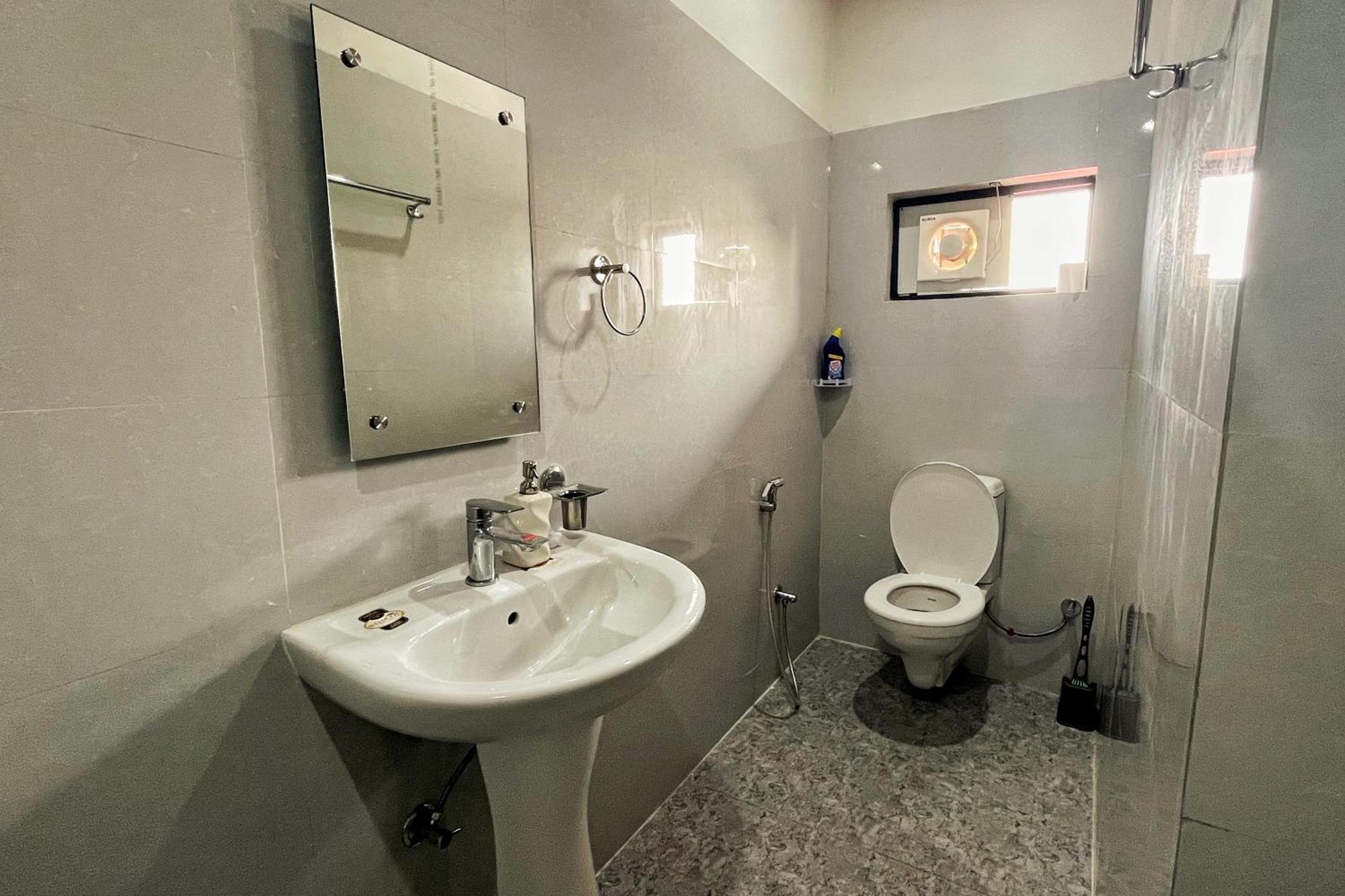 Apartment Ghonslaa 3bhk Flat, *
