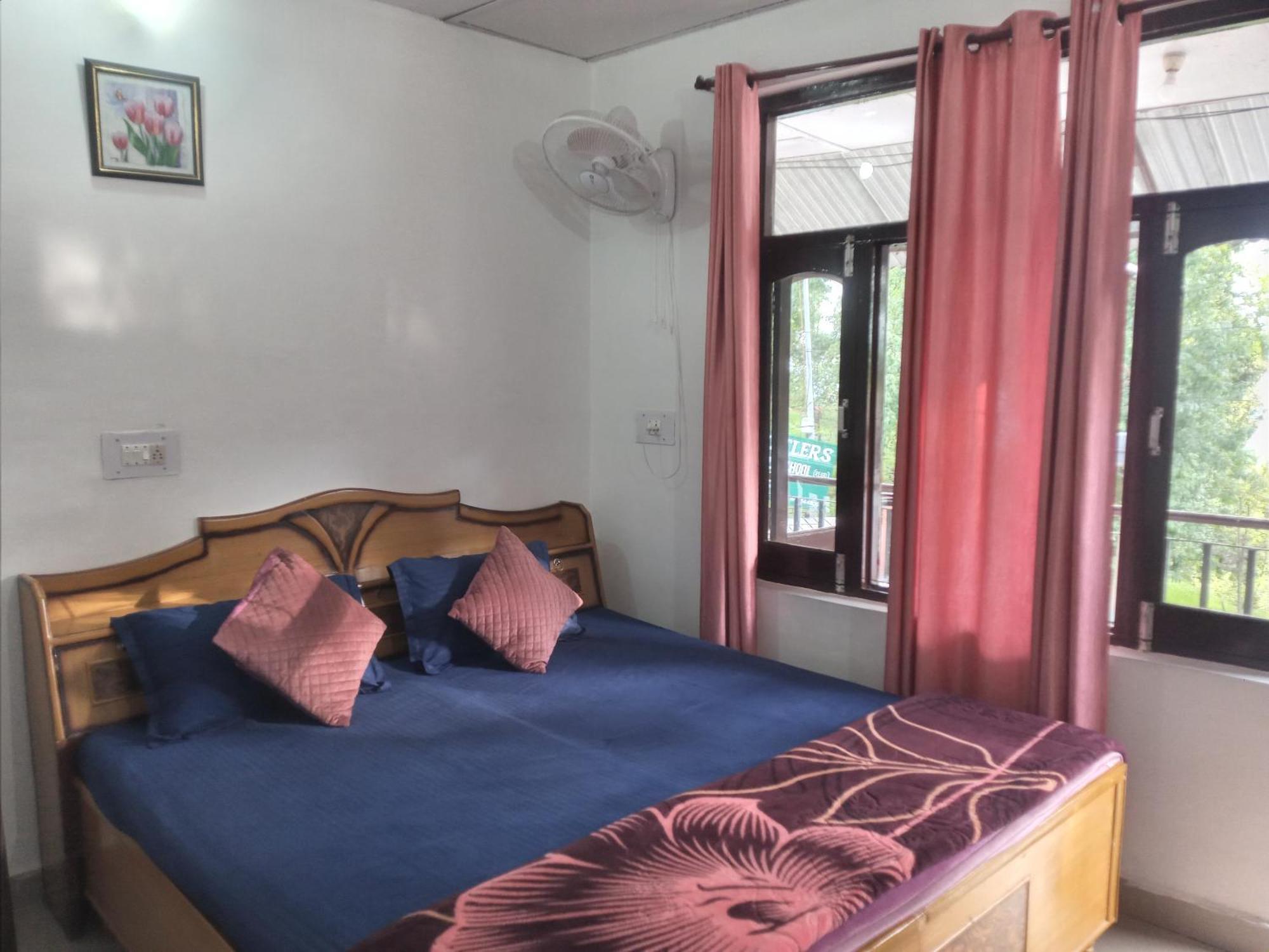 Nirmal Homestay *