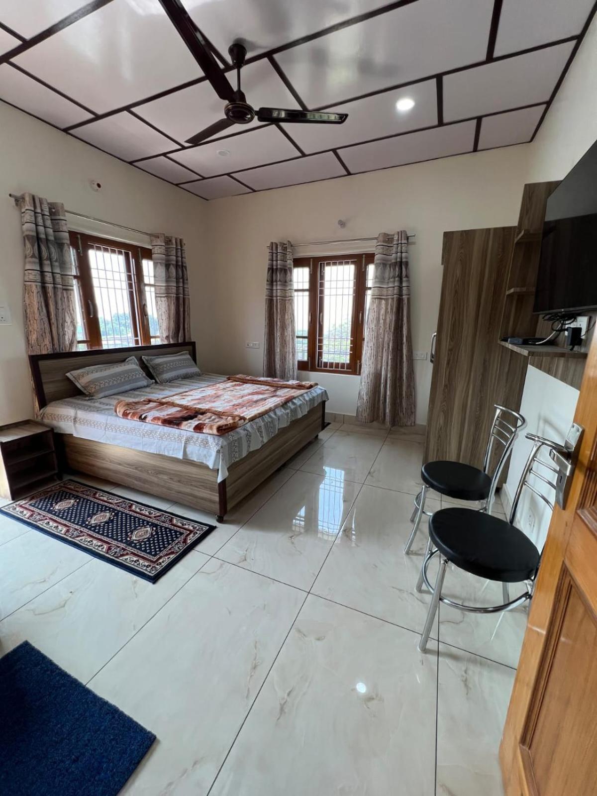 Guest house Riverside Dharamshala